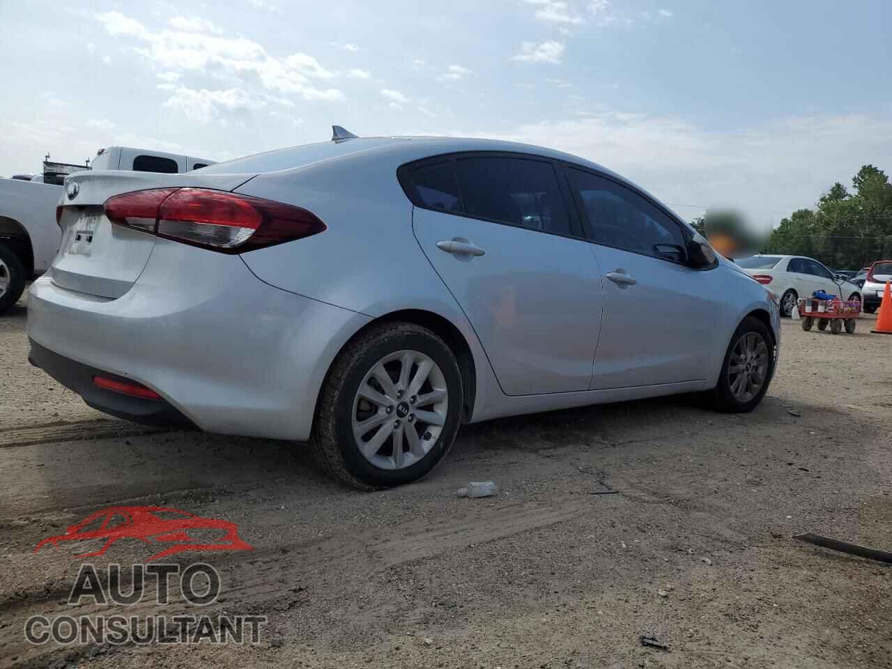 KIA FORTE 2017 - 3KPFL4A71HE003030