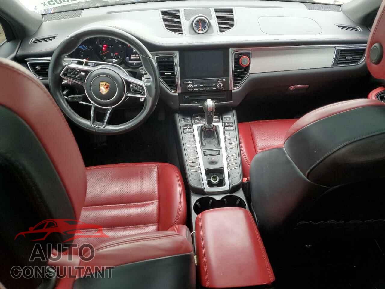 PORSCHE MACAN 2018 - WP1AG2A59JLB60835
