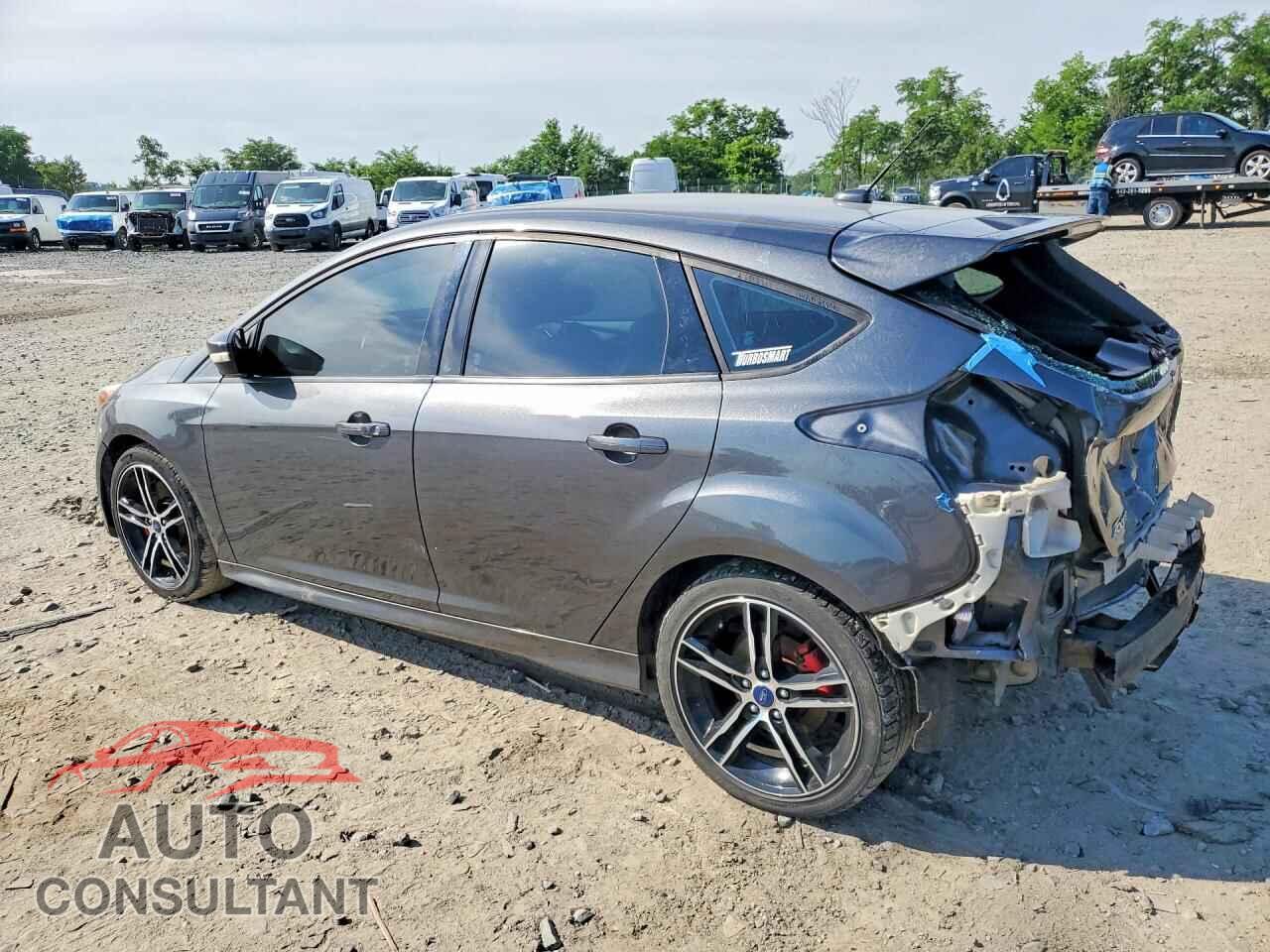 FORD FOCUS 2017 - 1FADP3L93HL306554