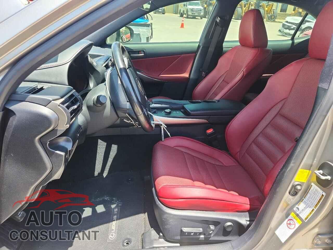 LEXUS IS 2018 - JTHBA1D22J5065412