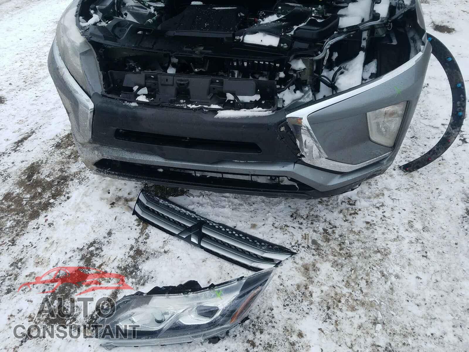 MITSUBISHI ECLIPSE 2018 - JA4AT3AA6JZ063079