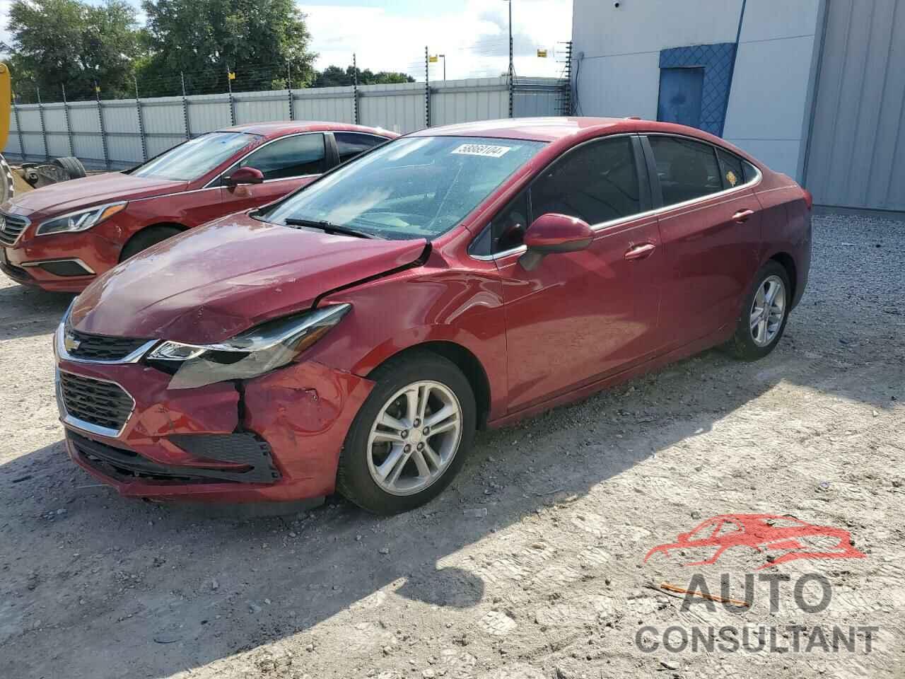 CHEVROLET CRUZE 2018 - 1G1BE5SM5J7128663