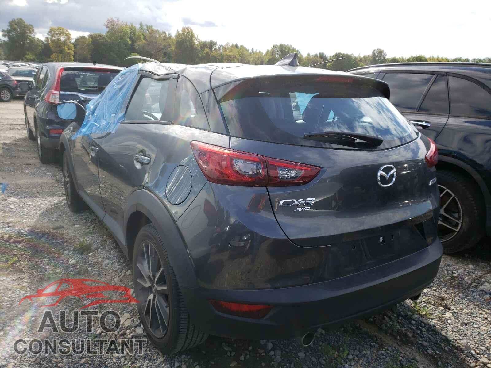 MAZDA CX-3 2018 - JM1DKFC73J0311527