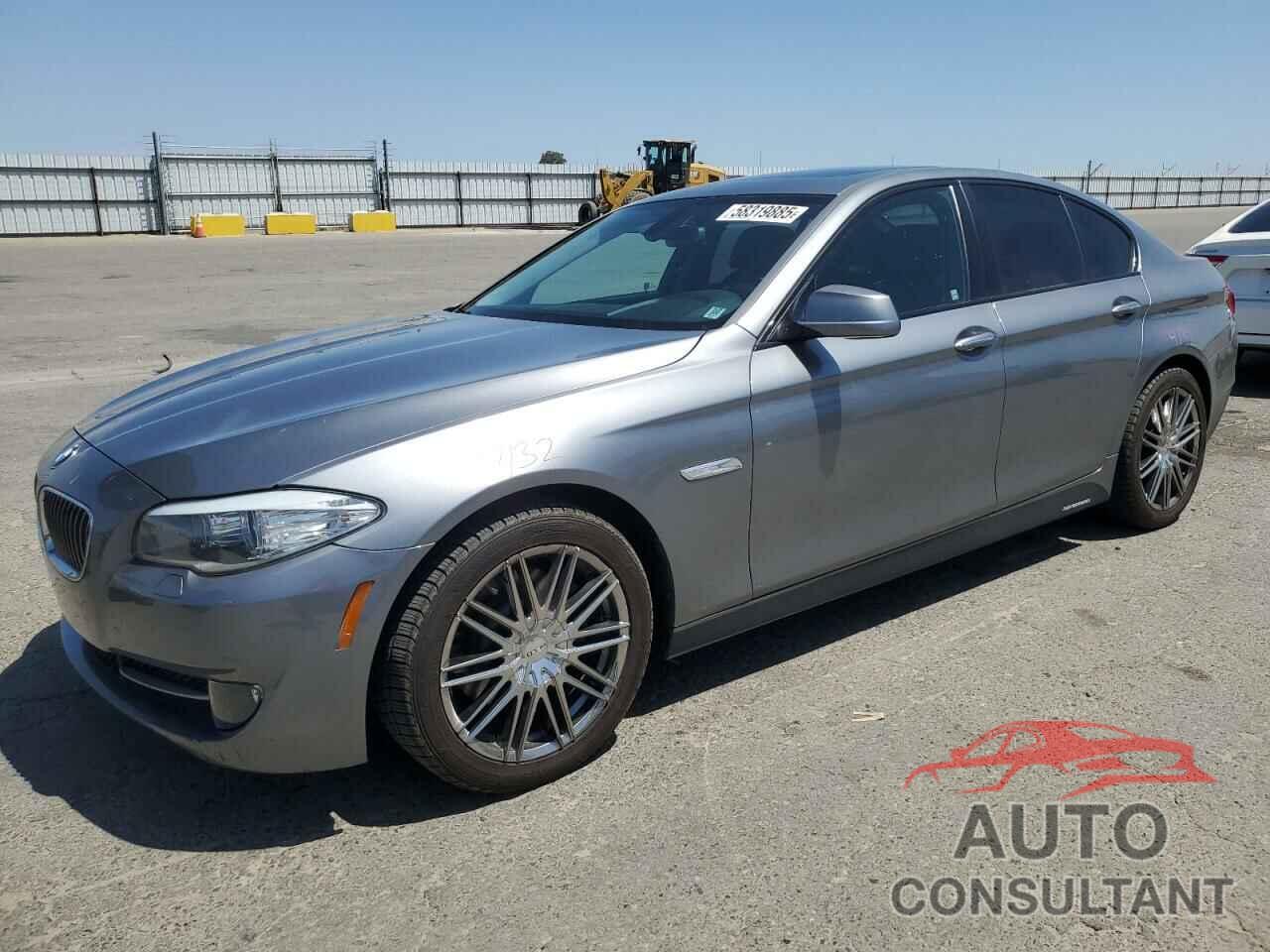 BMW 5 SERIES 2011 - WBAFR1C52BC260315