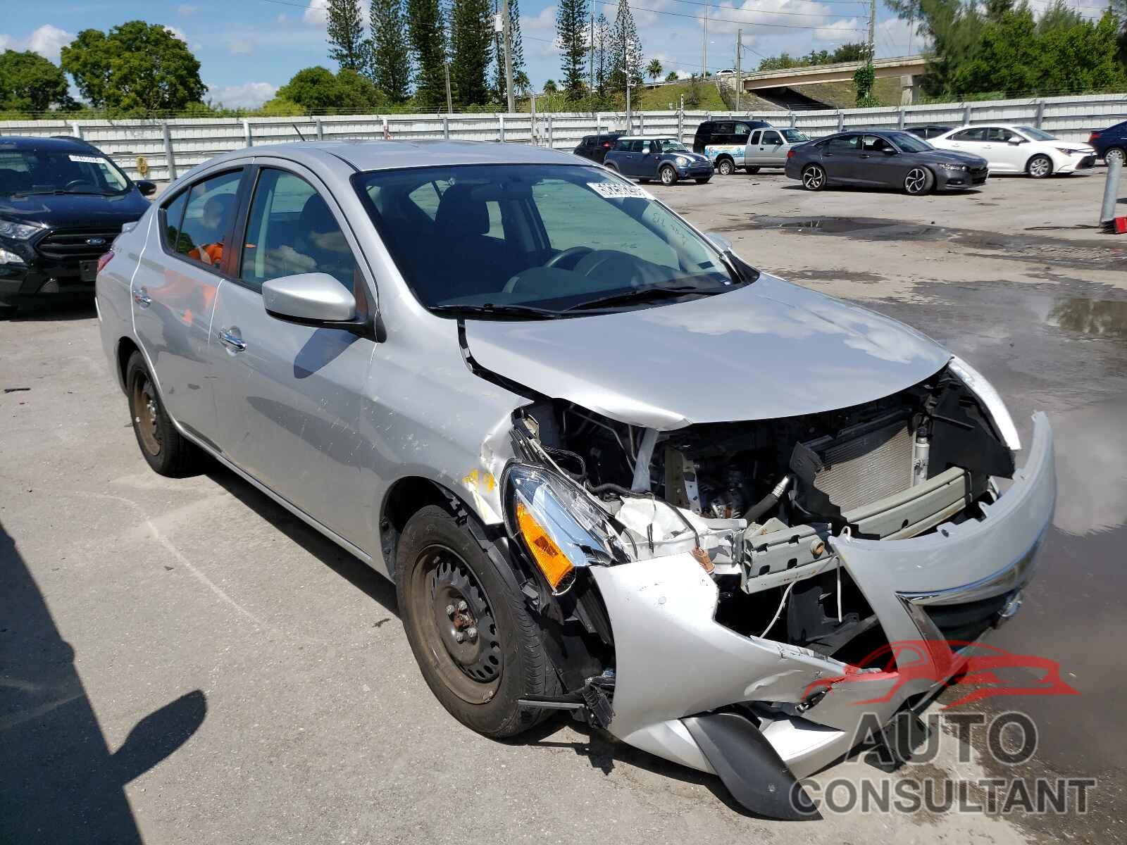 NISSAN VERSA 2019 - 3N1CN7AP9KL864007