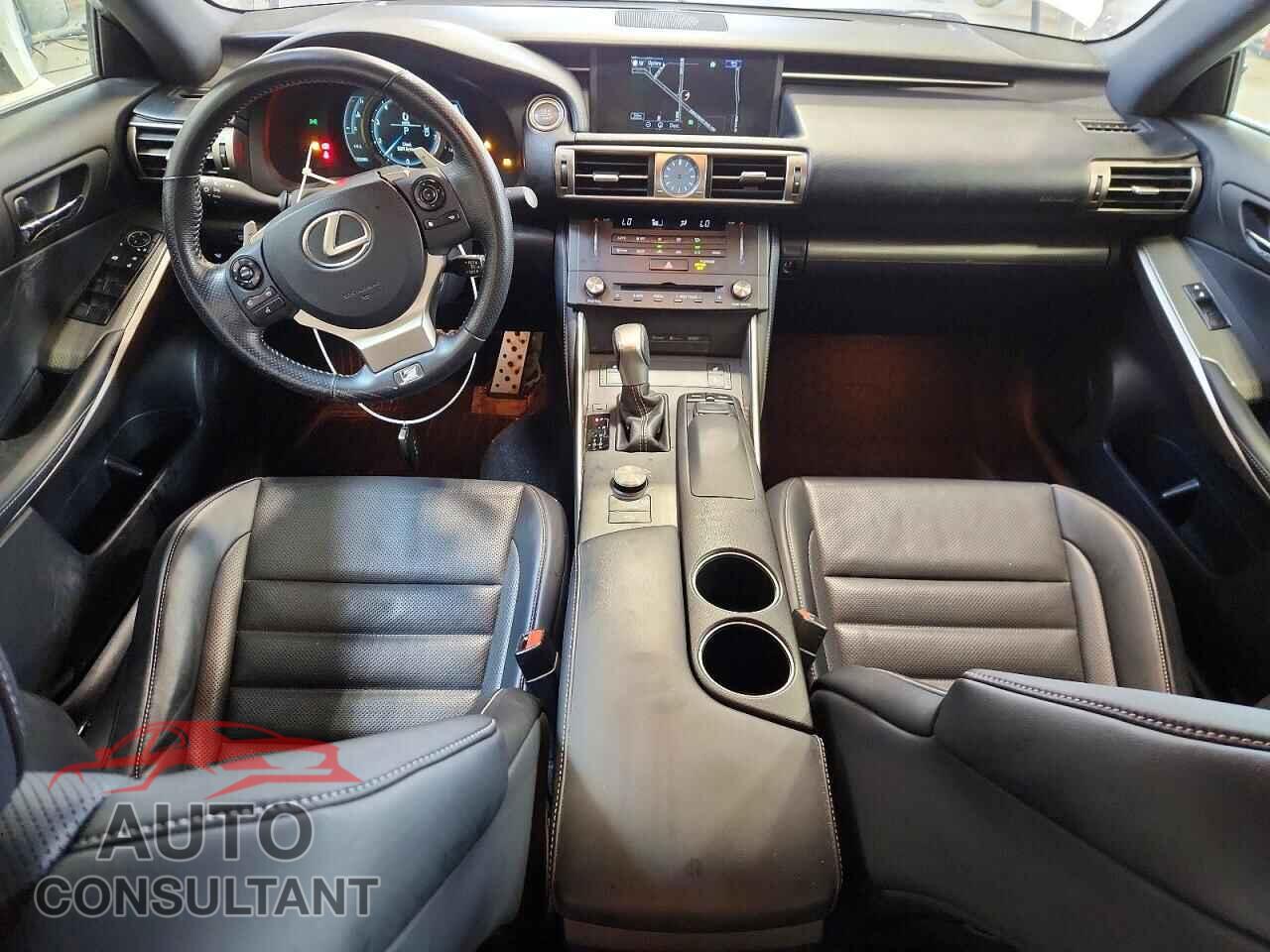 LEXUS IS 2015 - JTHCF1D2XF5021073