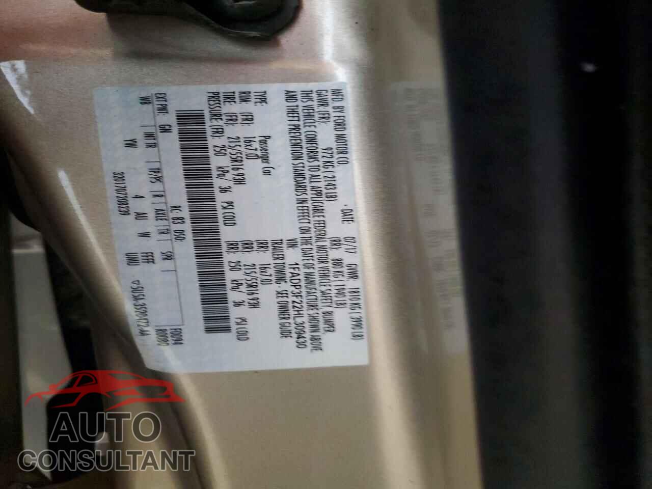 FORD FOCUS 2017 - 1FADP3F22HL309430