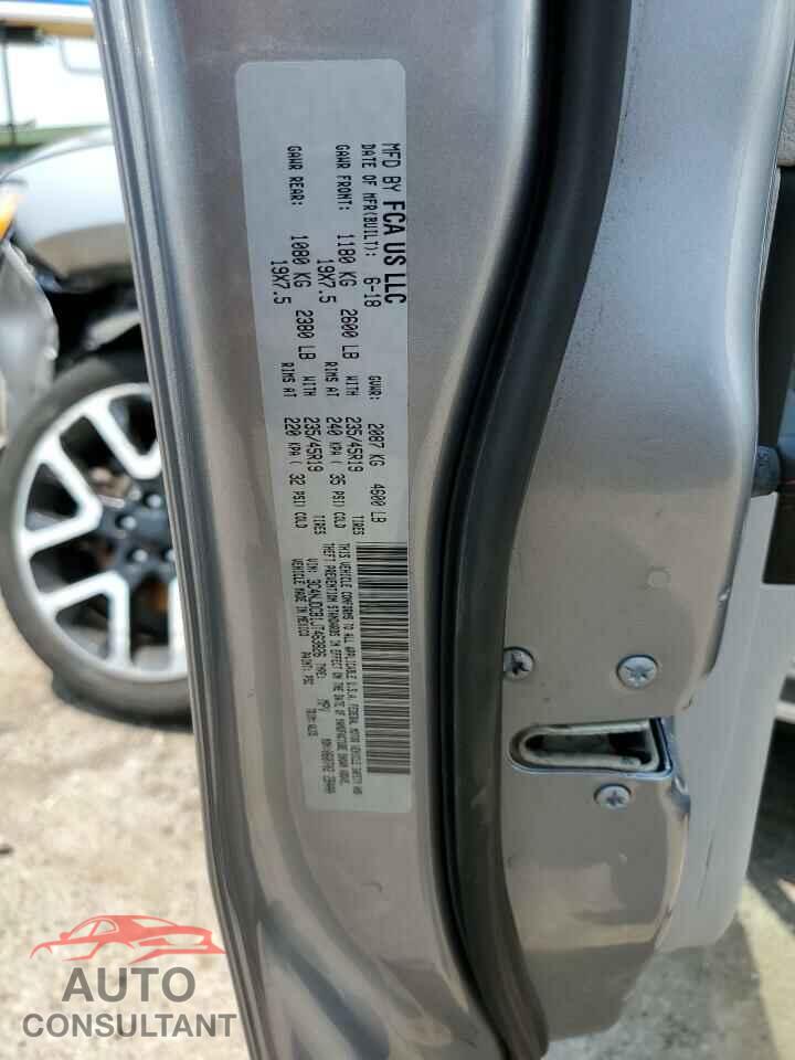JEEP COMPASS 2018 - 3C4NJDCB1JT463826