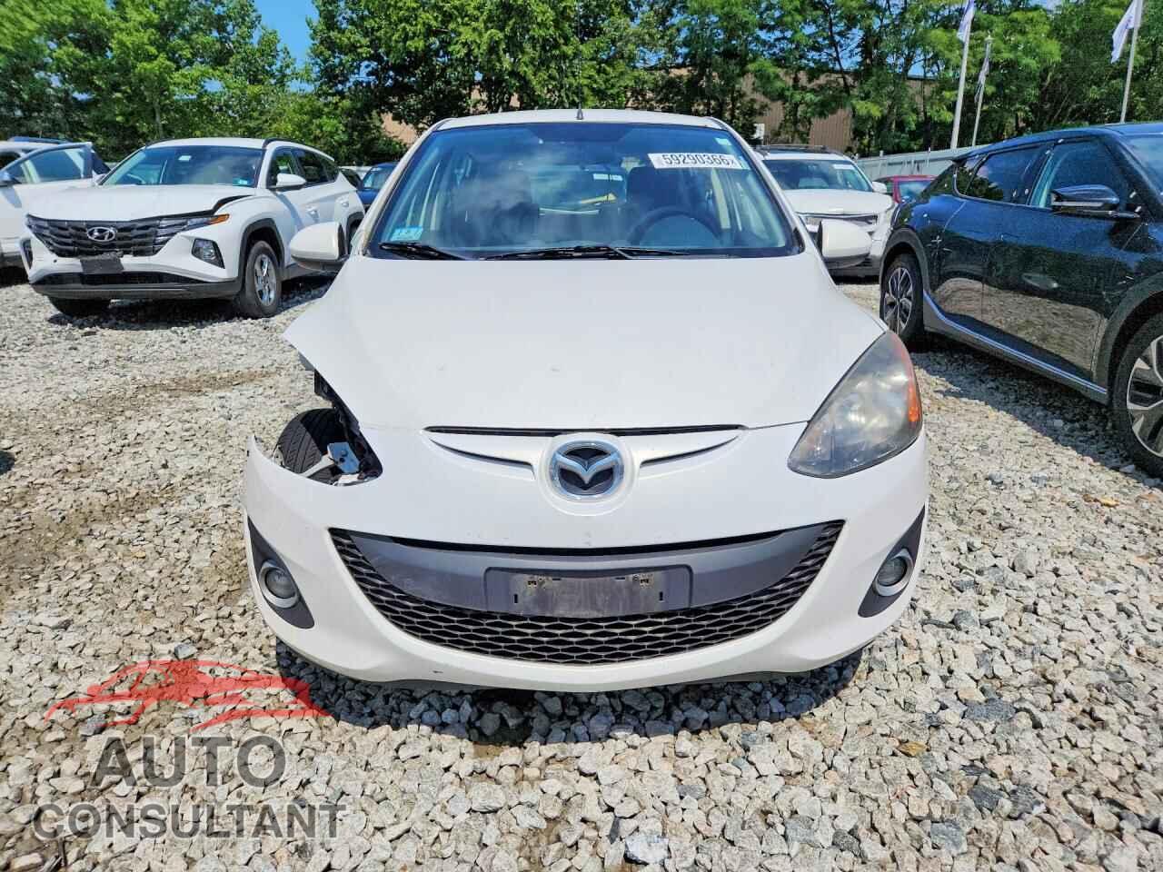 MAZDA 2 2013 - JM1DE1LZ1D0165578