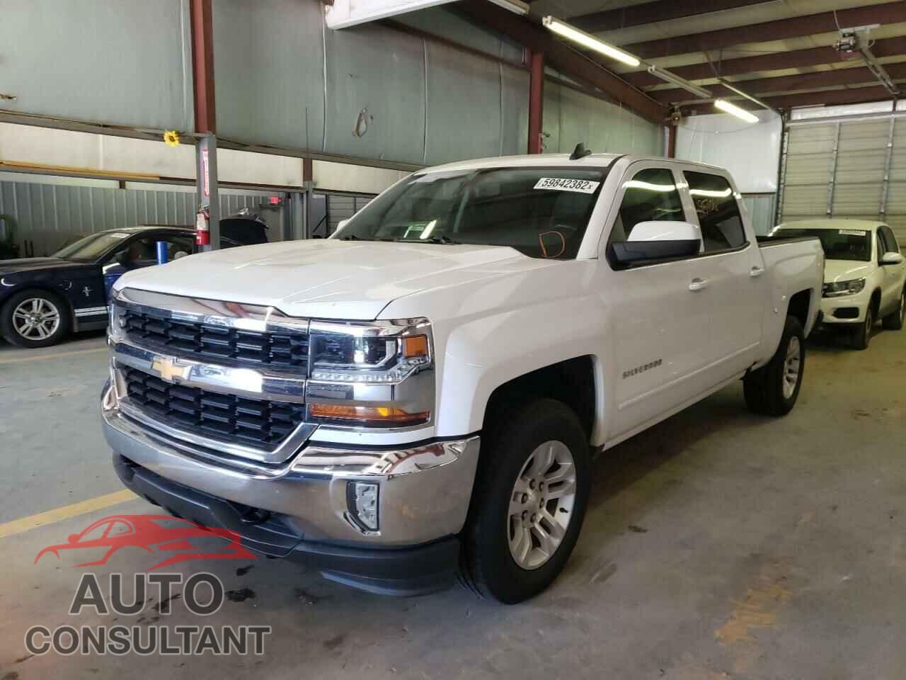 CHEVROLET SILVERADO 2017 - 3GCUKREC7HG324394