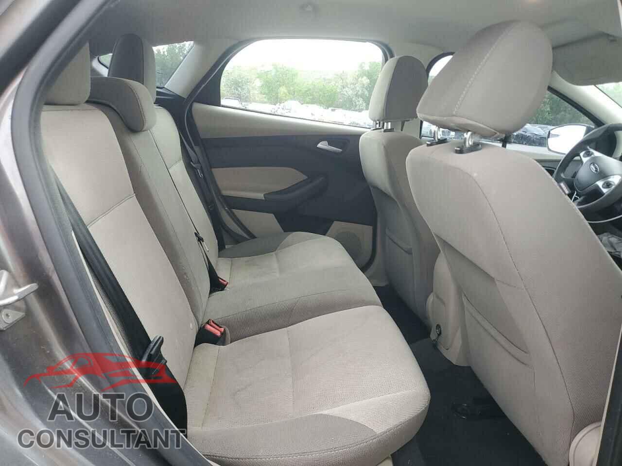 FORD FOCUS 2014 - 1FADP3K22EL278794
