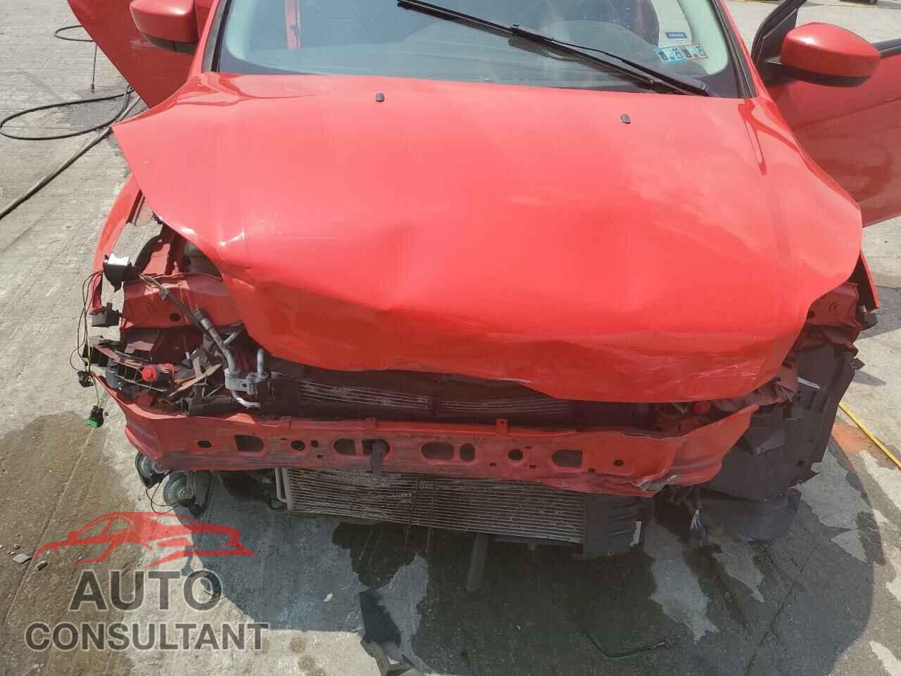 FORD FOCUS 2012 - 1FAHP3F22CL253922