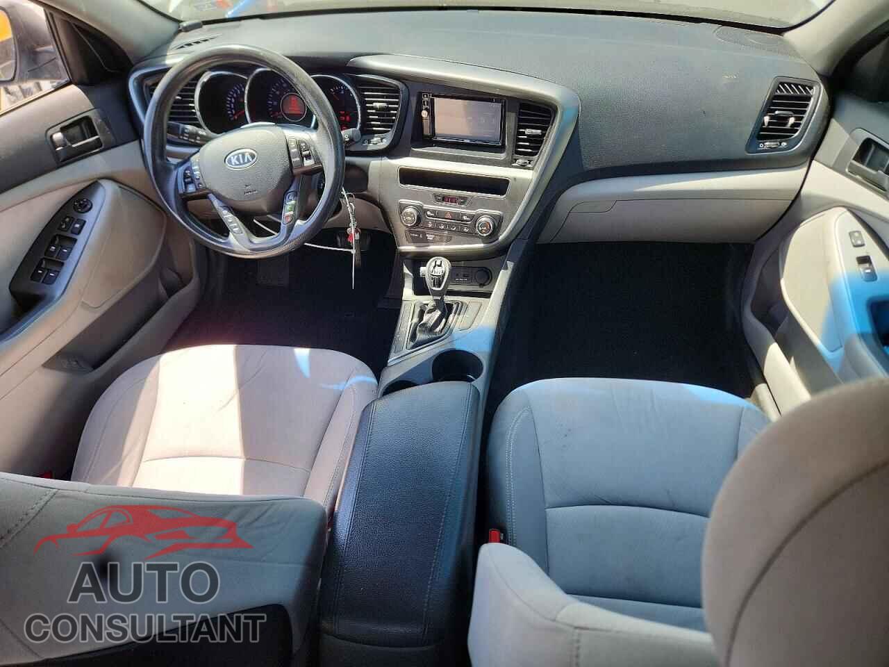 KIA OPTIMA 2012 - KNAGM4A77C5281658