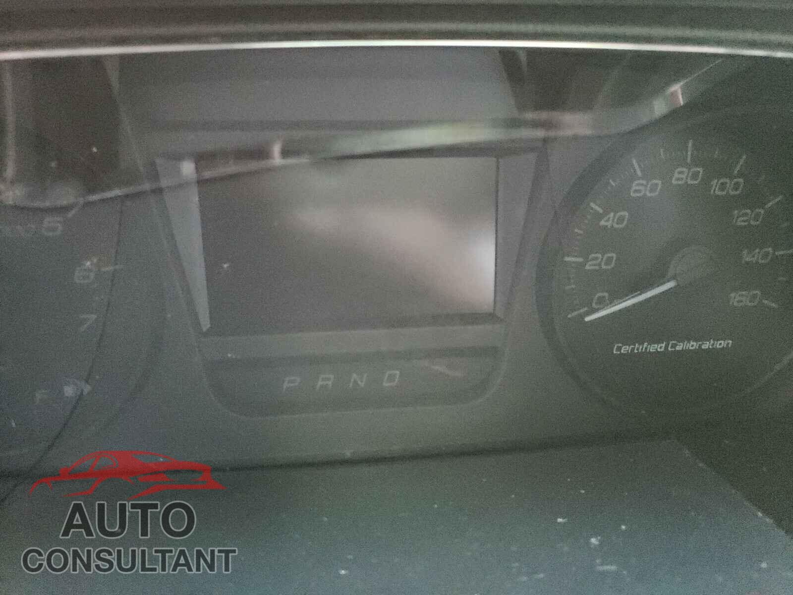 FORD TAURUS 2018 - 1FAHP2L89JG141420