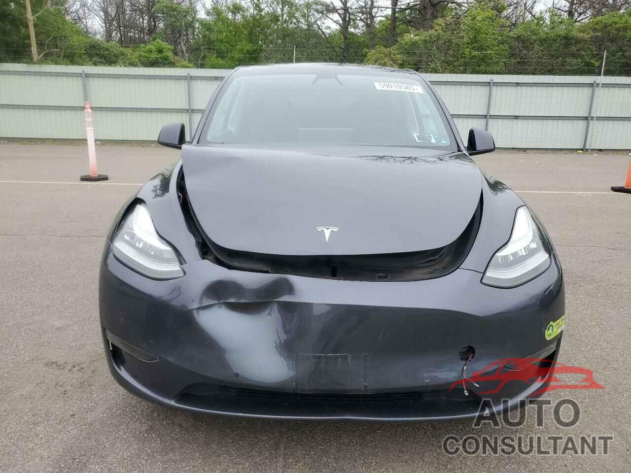 TESLA MODEL Y 2021 - 5YJYGDEE2MF204414