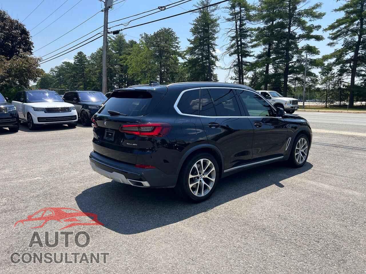 BMW X5 2021 - 5UXCR4C01M9D94830
