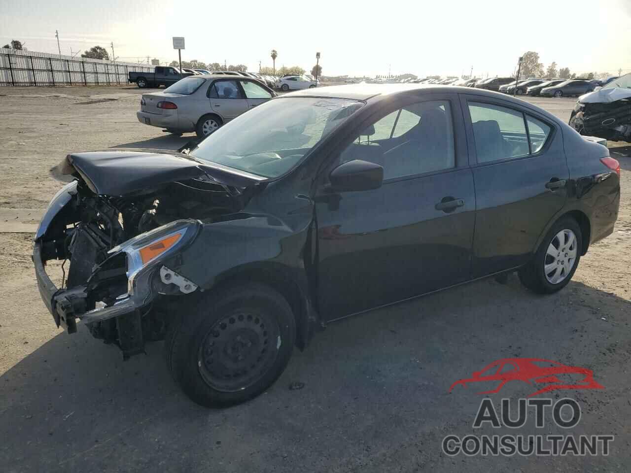 NISSAN VERSA 2018 - 3N1CN7AP2JL853882