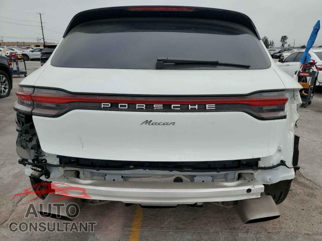 PORSCHE MACAN BASE 2024 - WP1AA2A52RLB08024