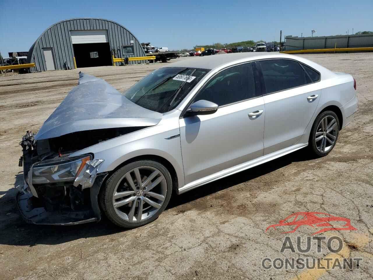 VOLKSWAGEN PASSAT 2018 - 1VWAA7A3XJC001494