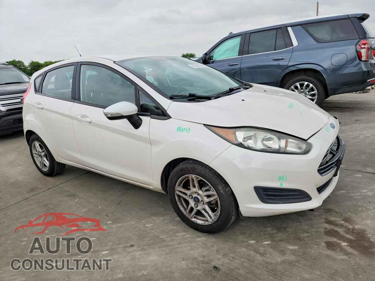 FORD FIESTA 2017 - 3FADP4EJ8HM157635