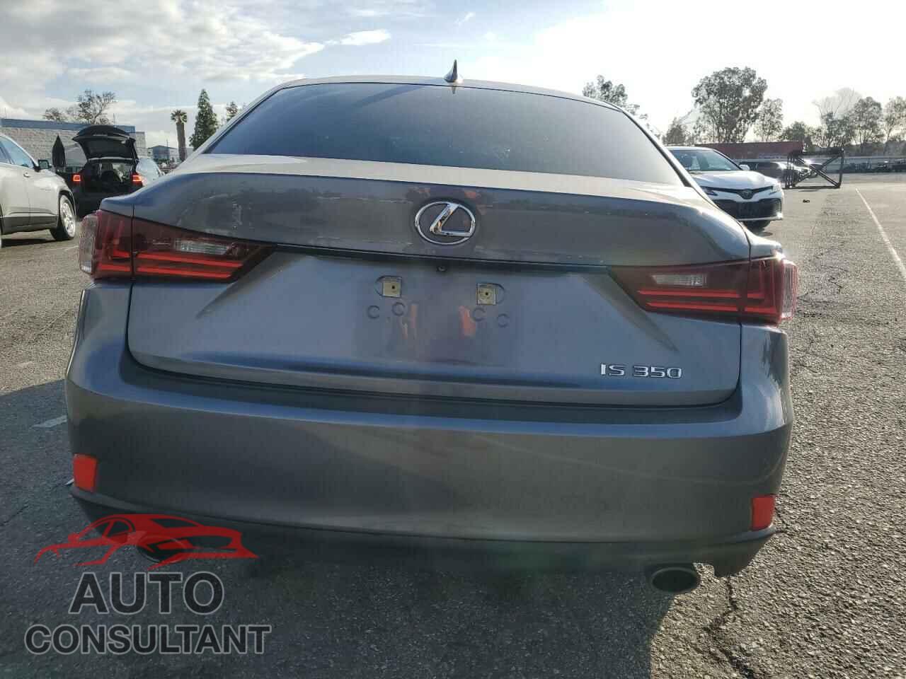 LEXUS IS 2014 - JTHBE1D25E5013427