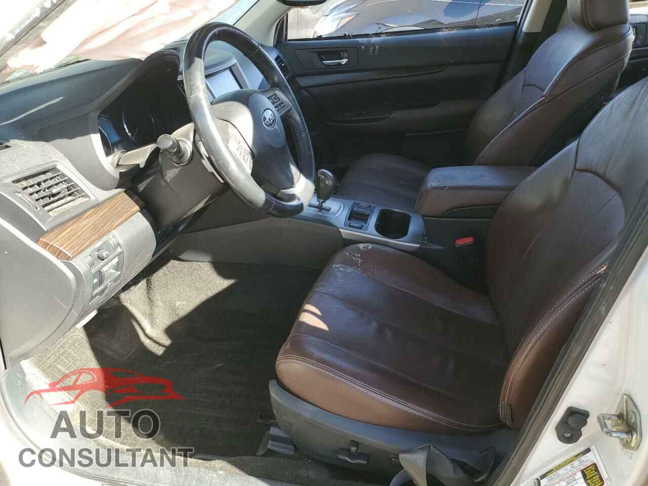 SUBARU OUTBACK 2014 - 4S4BRDPC8E2233170