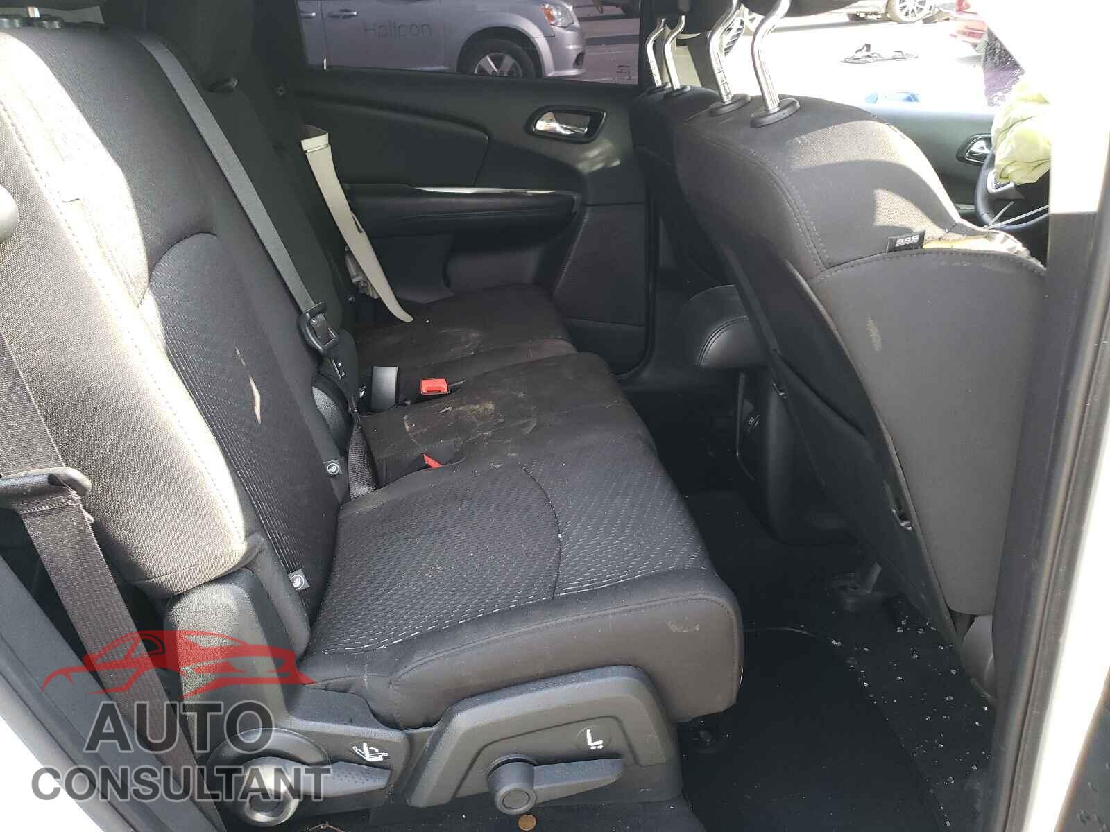 DODGE JOURNEY 2018 - 3C4PDDBG7JT511018