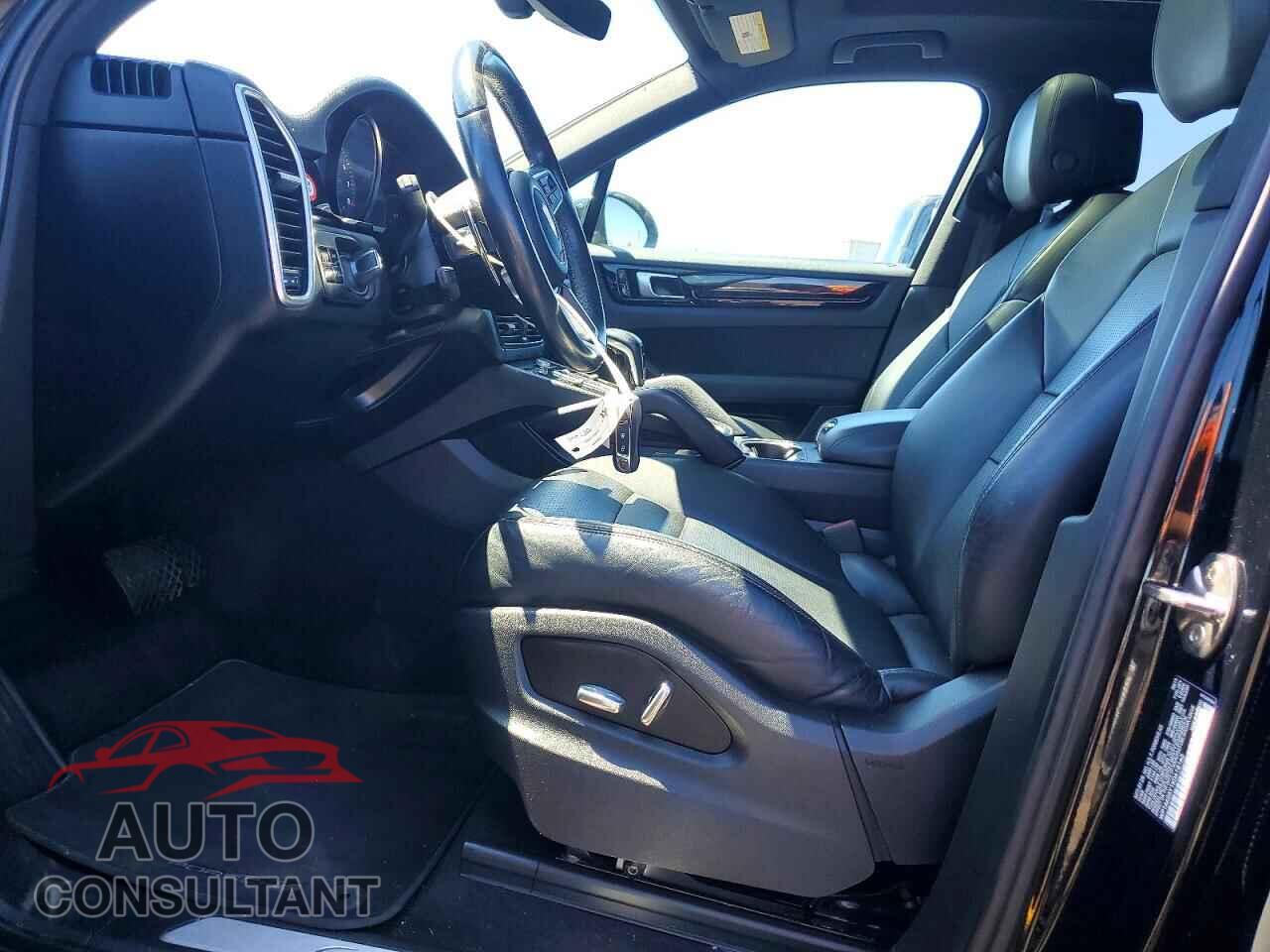 PORSCHE CAYENNE 2019 - WP1AA2AY1KDA18163