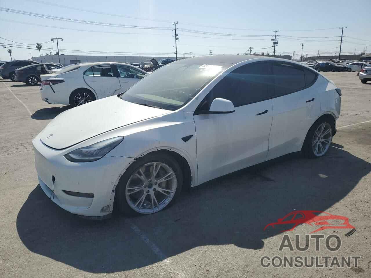 TESLA MODEL Y 2021 - 5YJYGAEE2MF212284