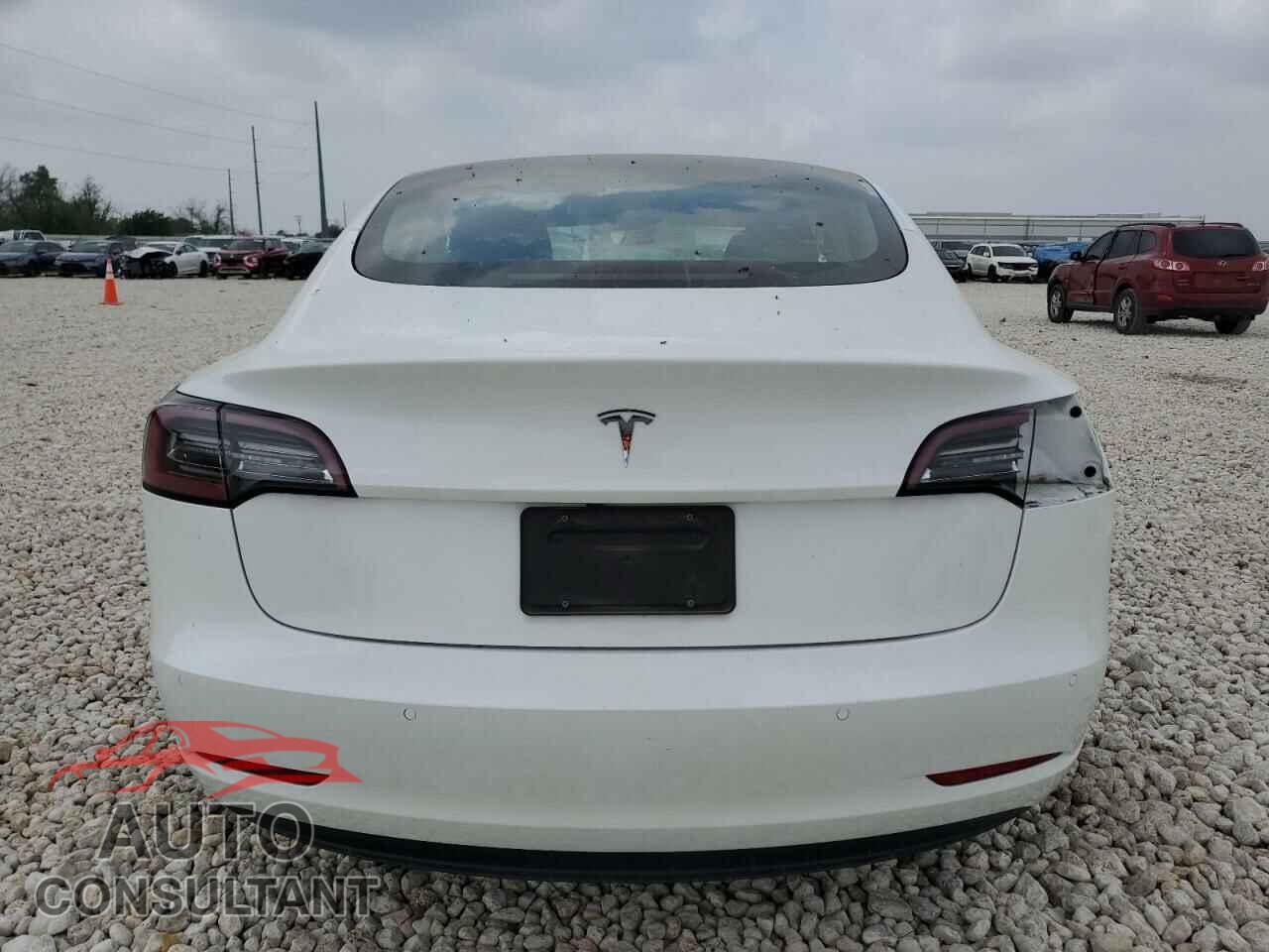 TESLA MODEL 3 2021 - 5YJ3E1EA4MF031944