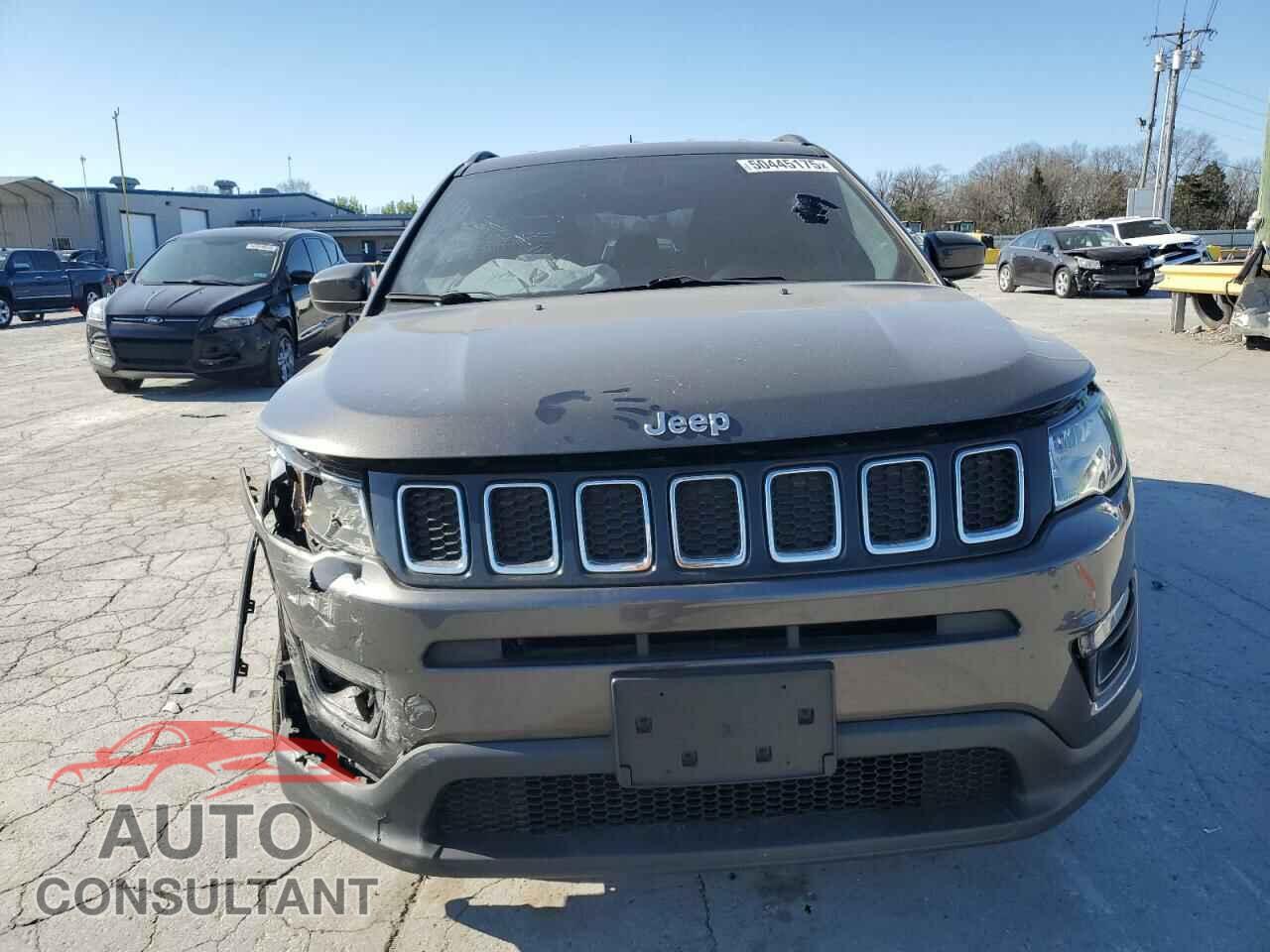 JEEP COMPASS 2018 - 3C4NJCBB4JT377020
