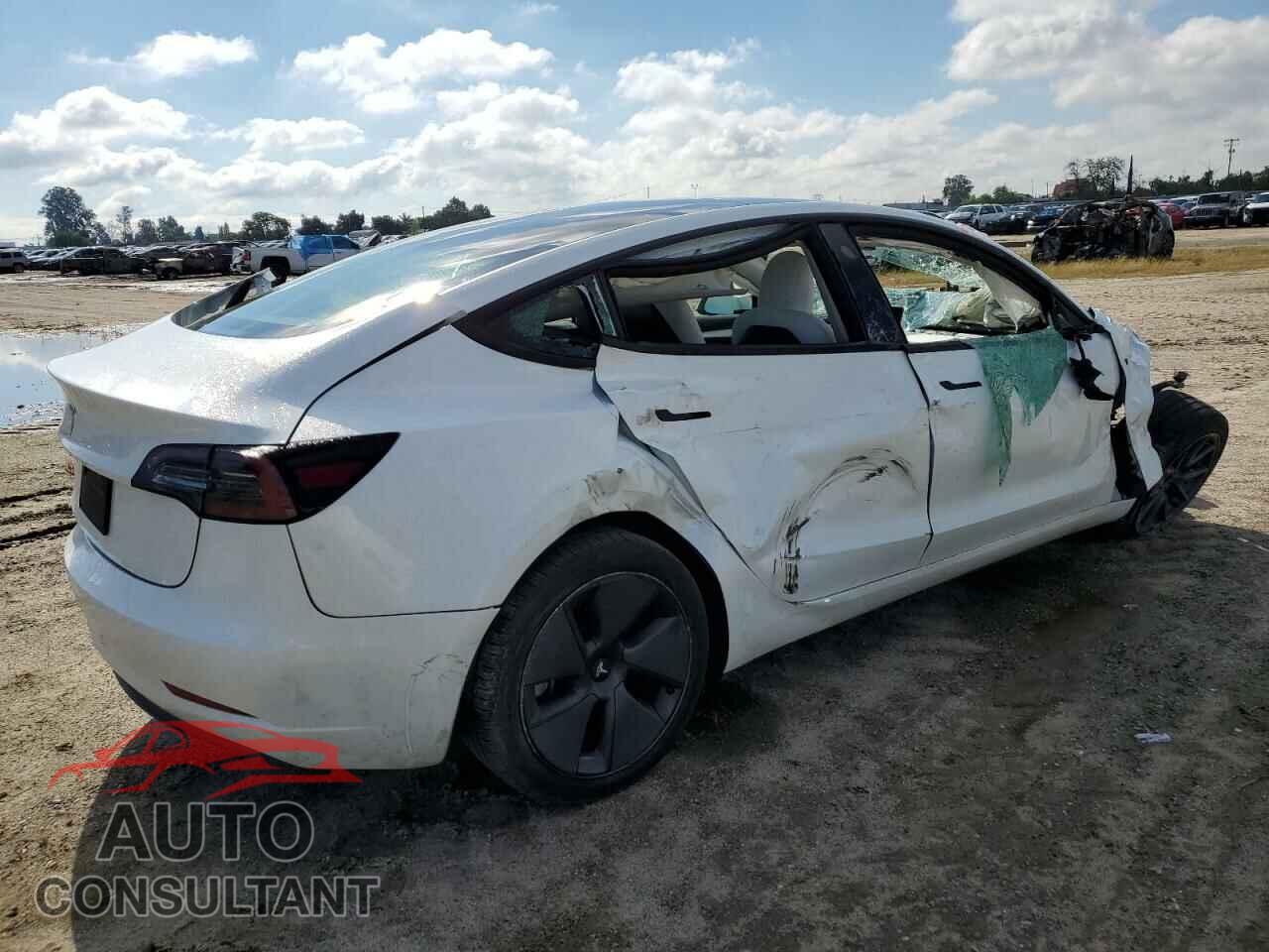 TESLA MODEL 3 2023 - 5YJ3E1EA0PF477366