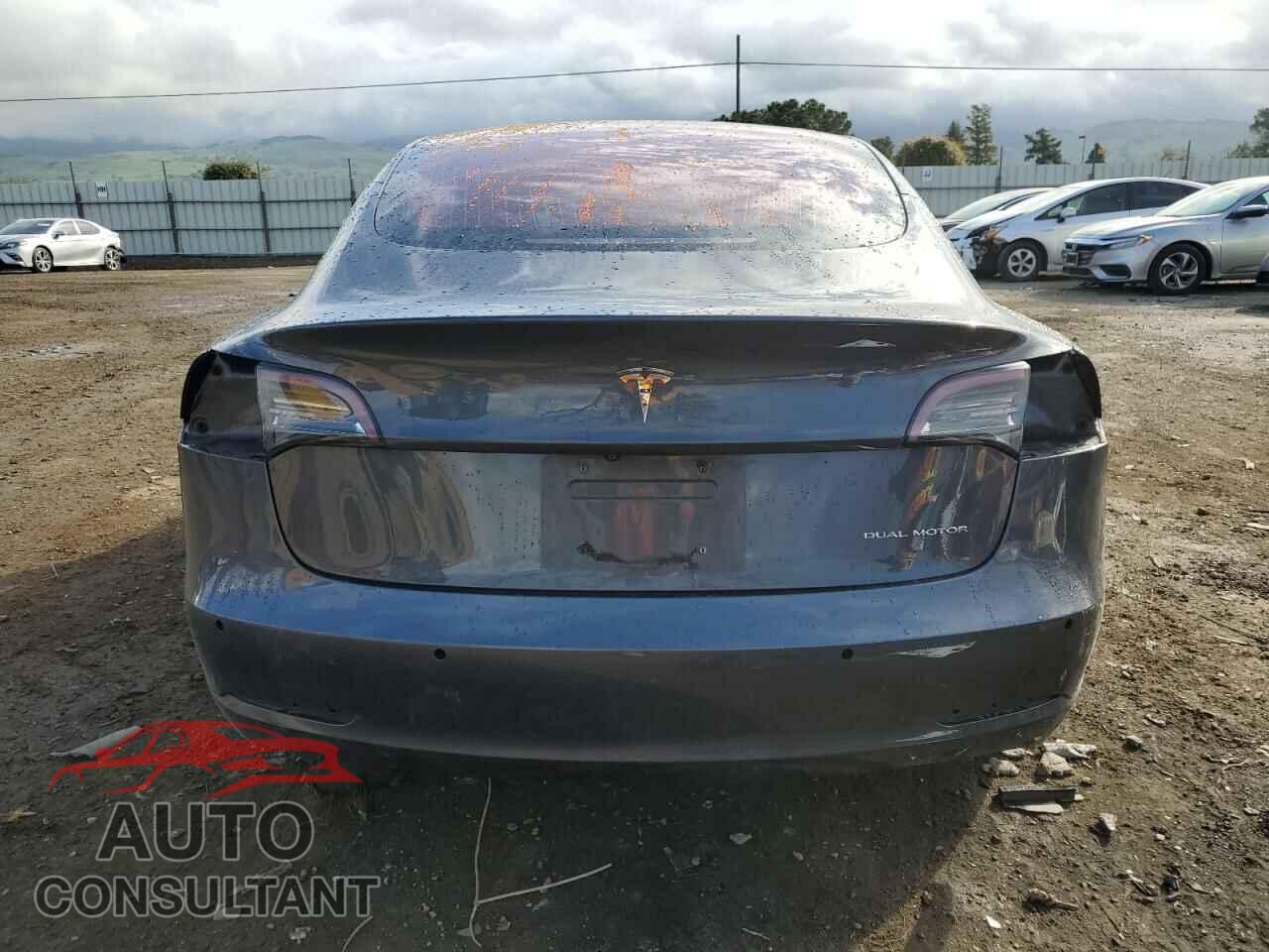 TESLA MODEL 3 2018 - 5YJ3E1EB0JF144732