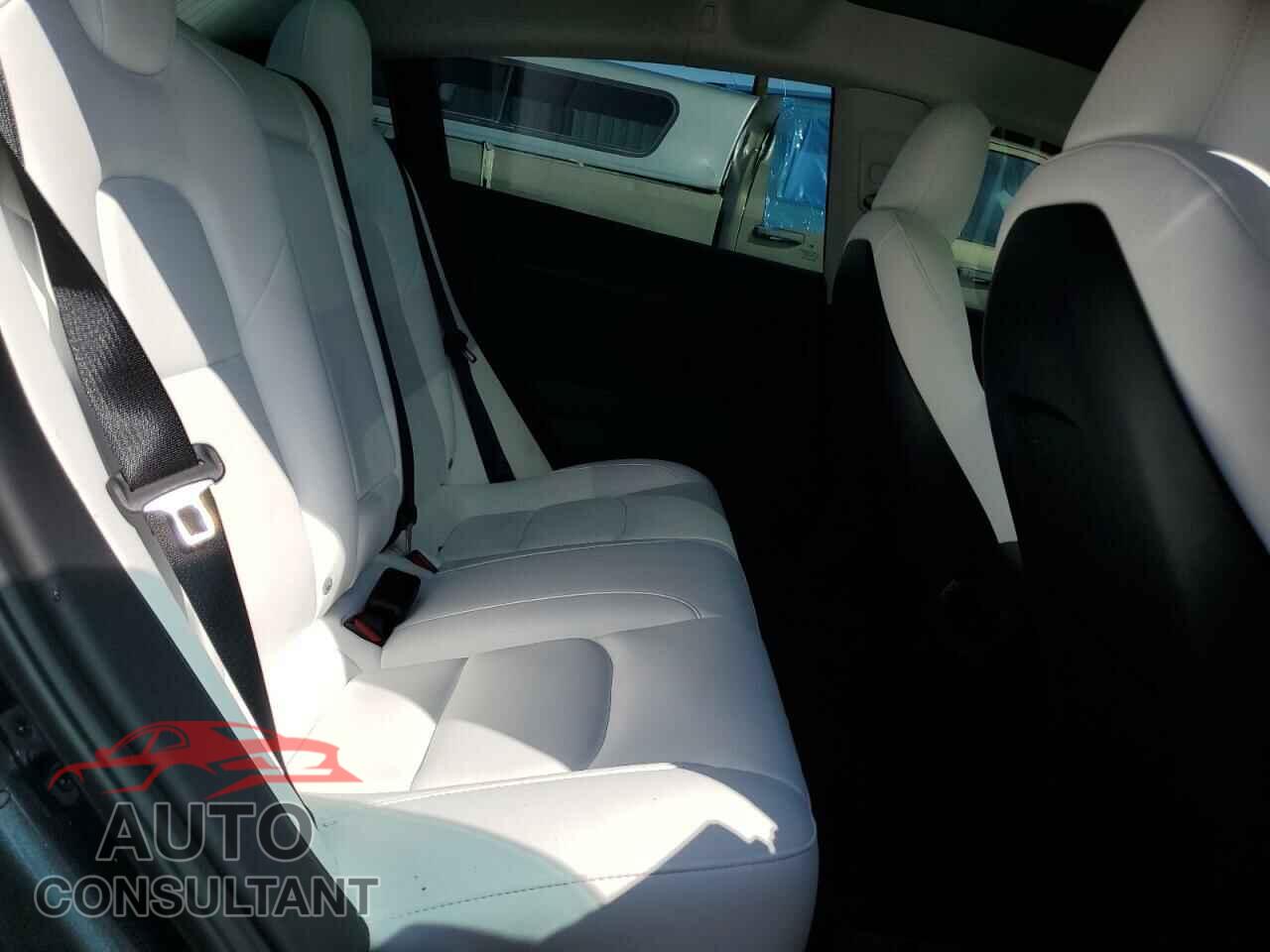 TESLA MODEL 3 2023 - 5YJ3E1EC2PF673505