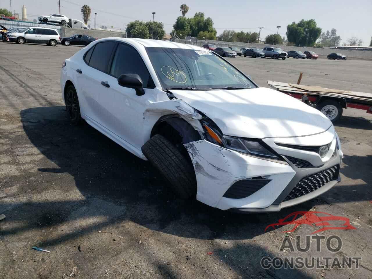 TOYOTA CAMRY 2020 - 4T1G11AK0LU303600
