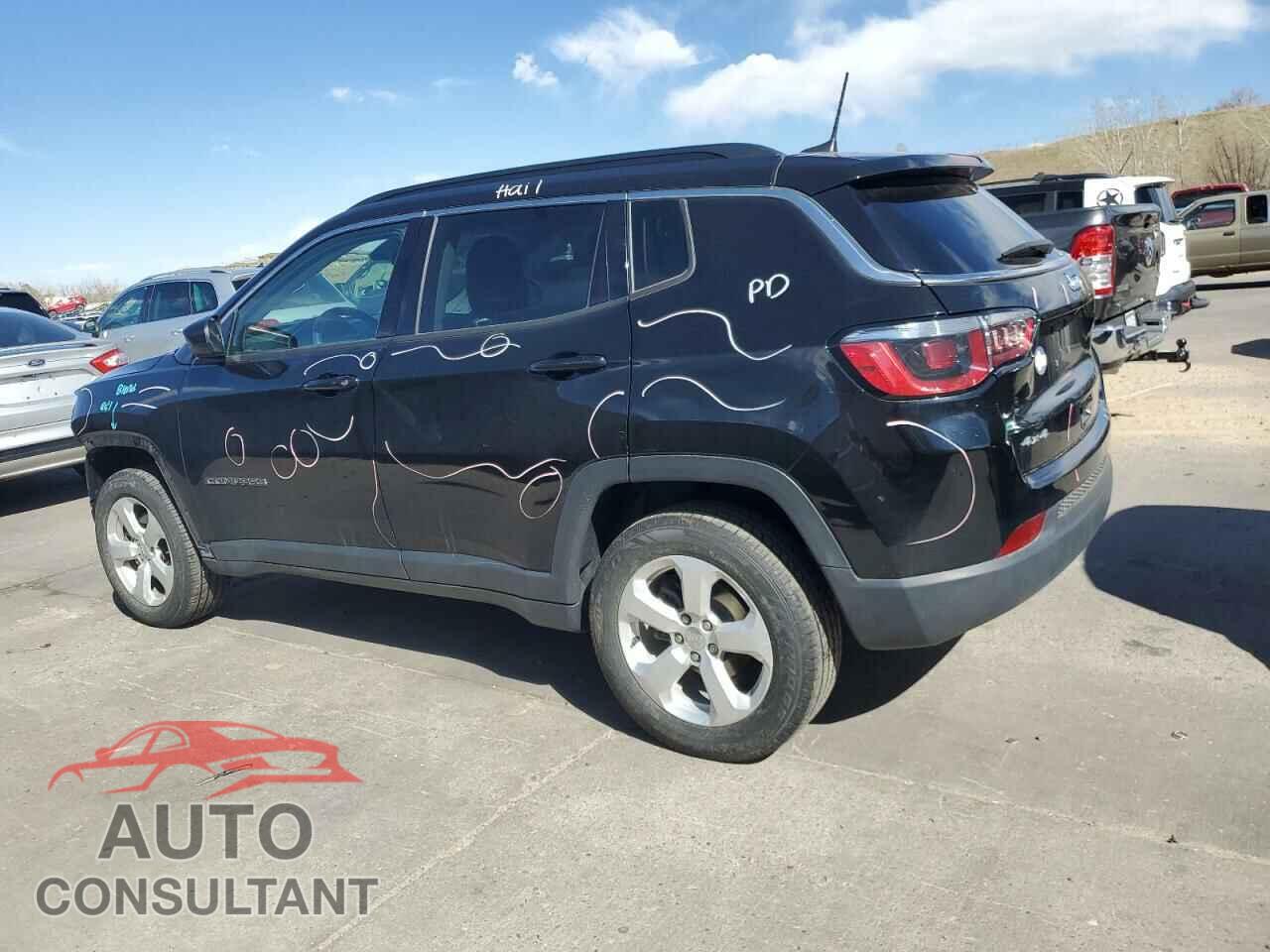 JEEP COMPASS 2018 - 3C4NJDBB5JT143166