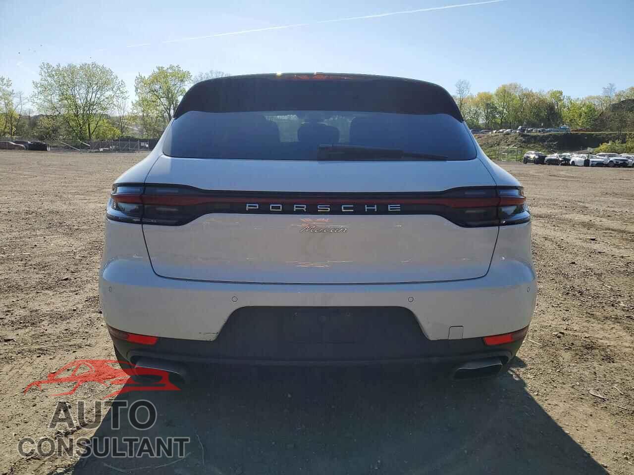 PORSCHE MACAN 2019 - WP1AA2A56KLB05827