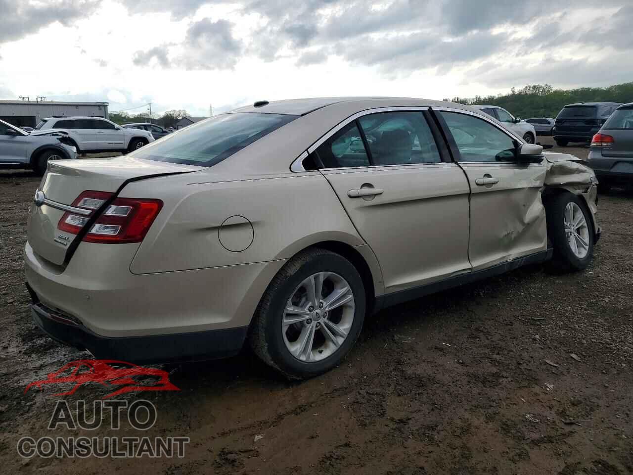 FORD TAURUS 2017 - 1FAHP2E81HG146540