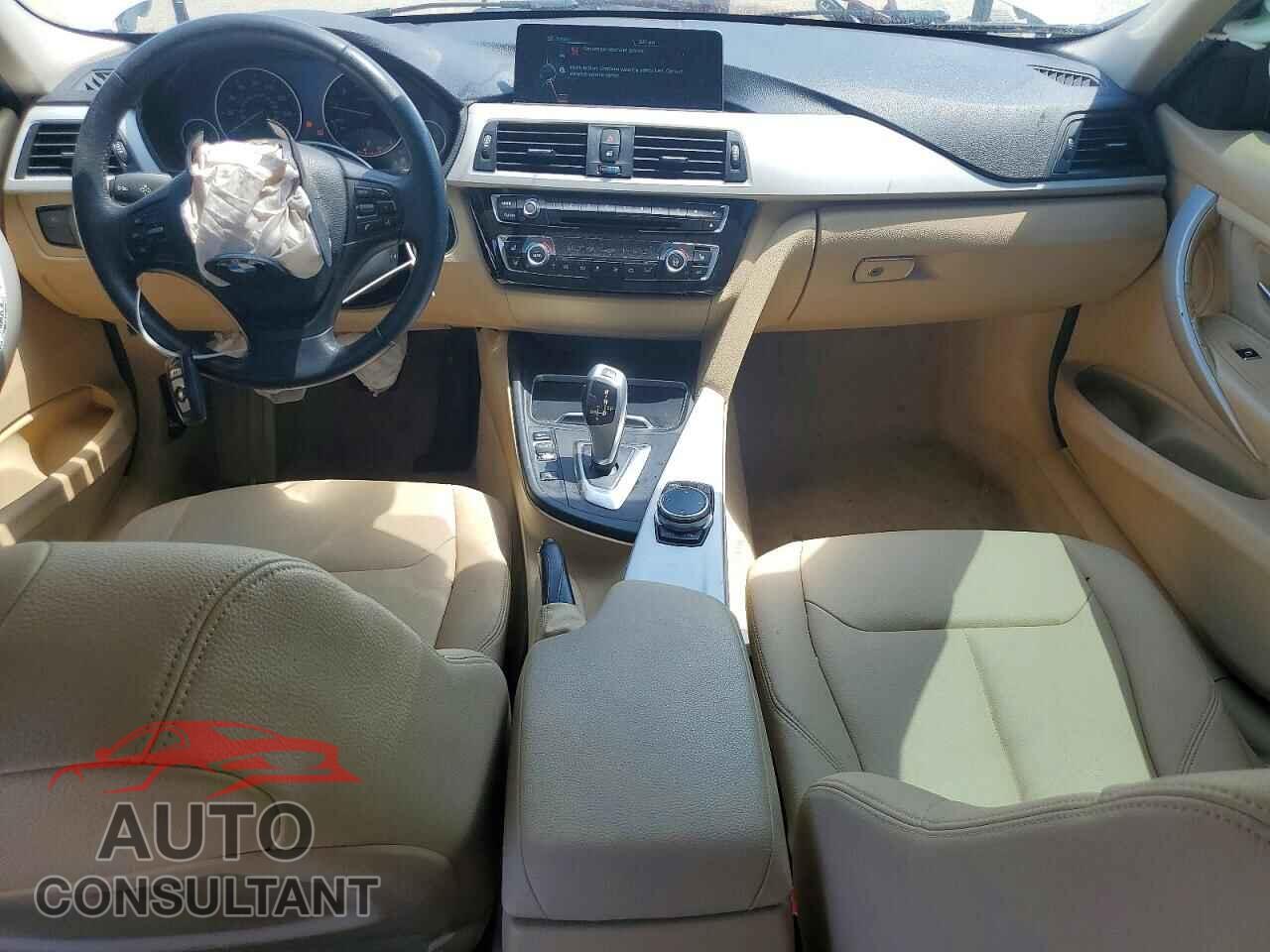 BMW 3 SERIES 2016 - WBA8E1G59GNU12293