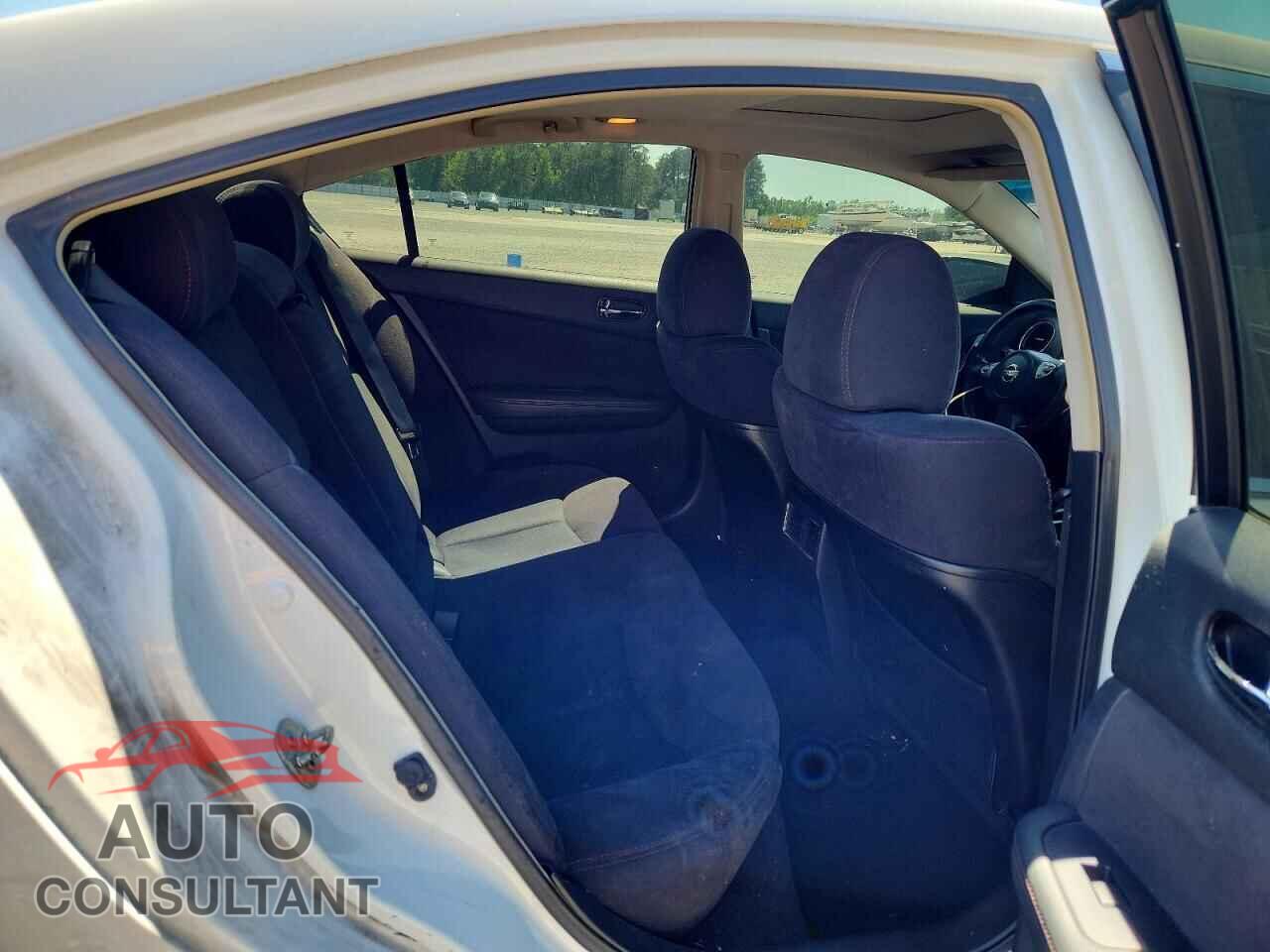 NISSAN MAXIMA 2011 - 1N4AA5AP8BC836611
