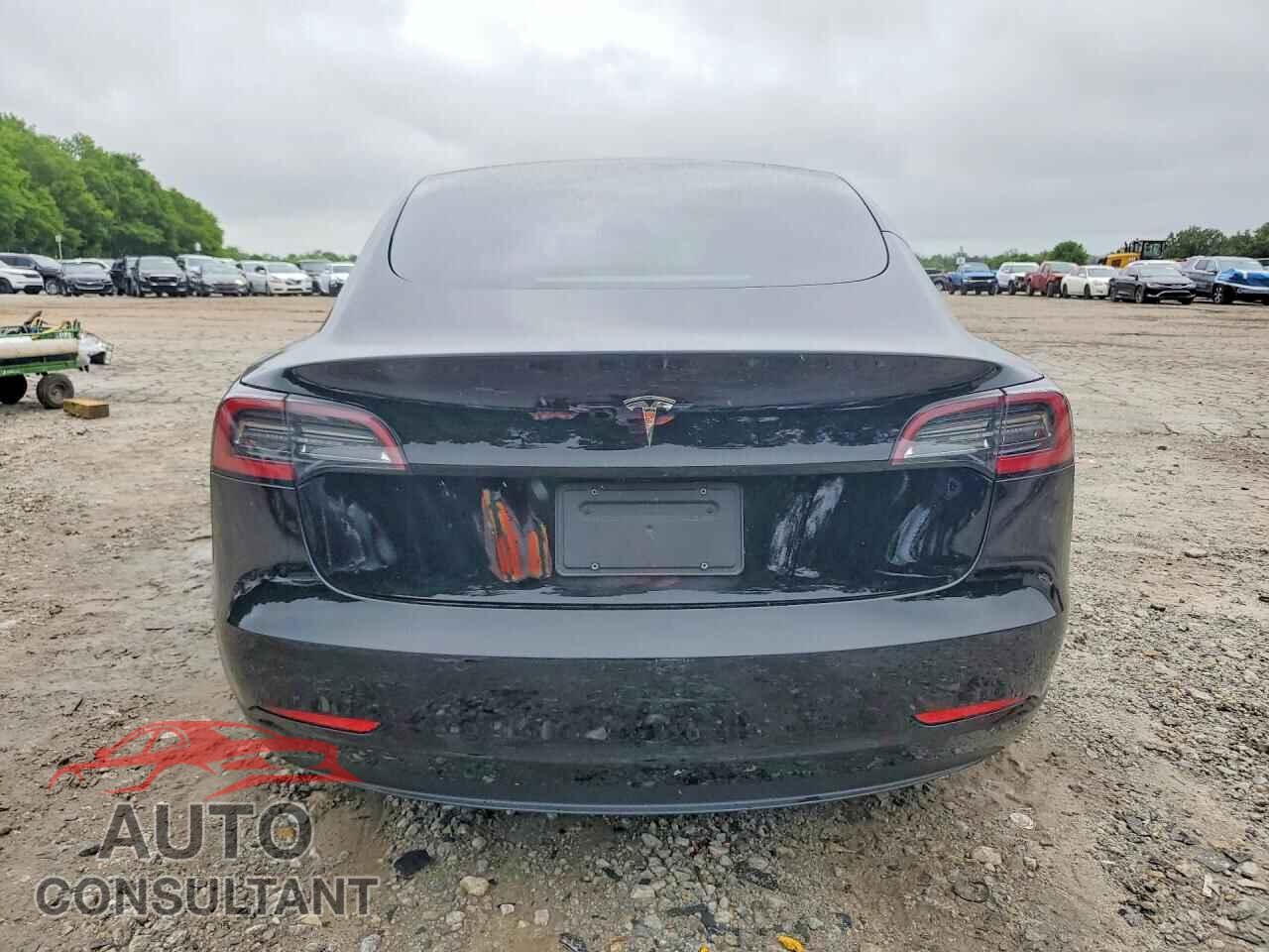 TESLA MODEL 3 2021 - 5YJ3E1EA1MF045915