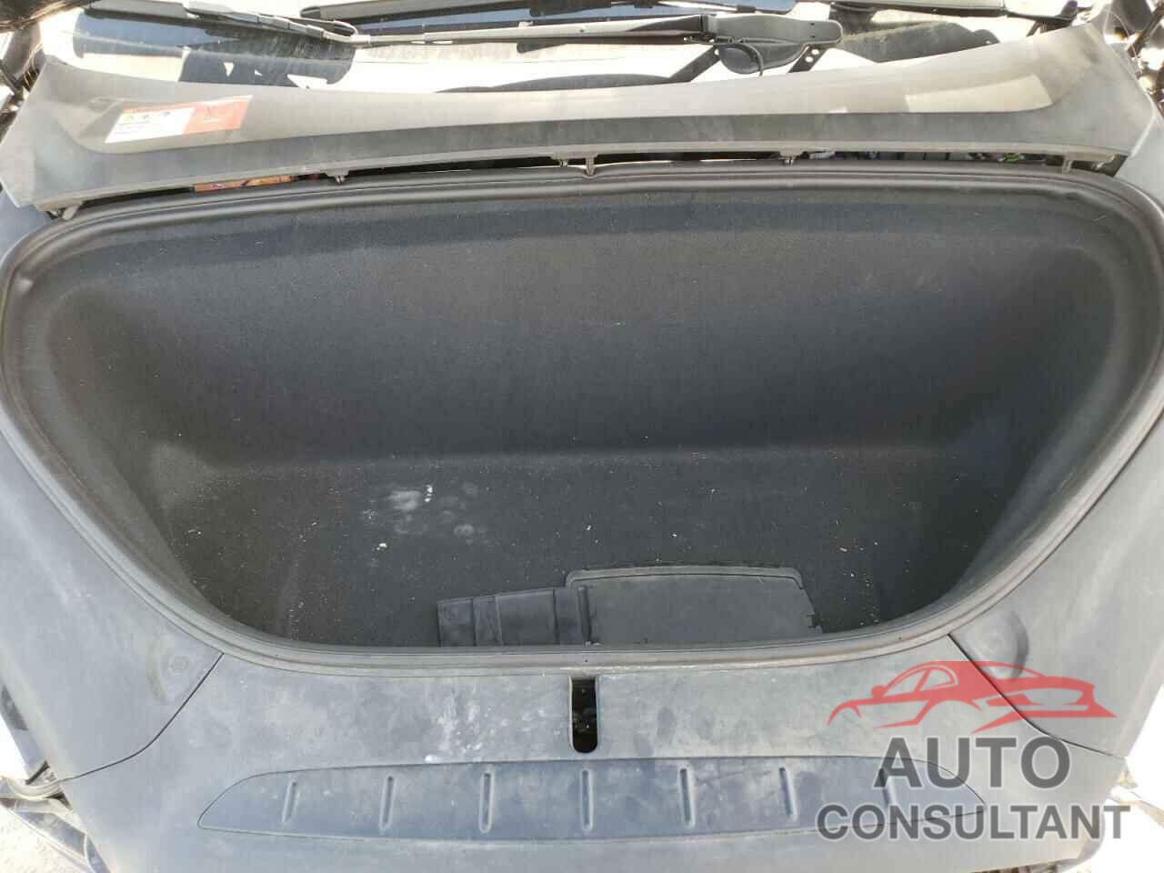 TESLA MODEL X 2016 - 5YJXCAE28GF005111