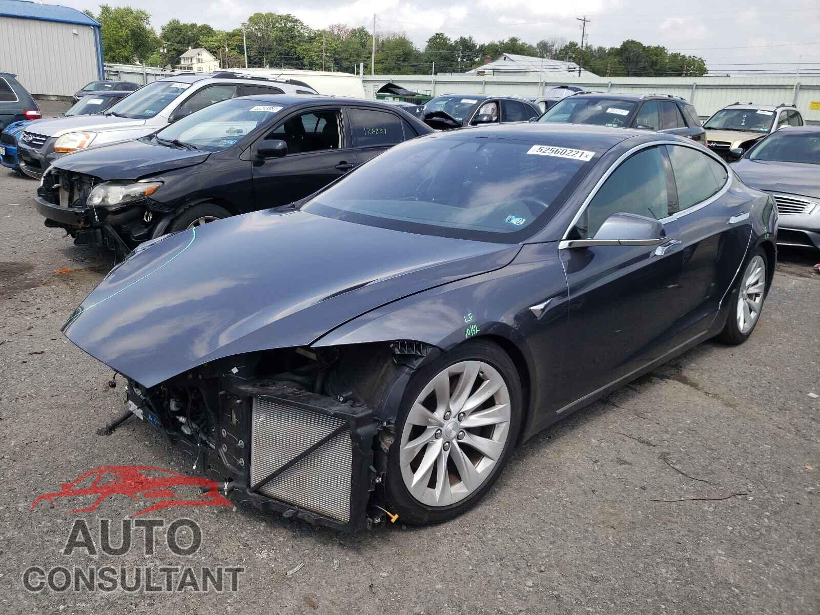 TESLA MODEL S 2018 - 5YJSA1E20JF243817