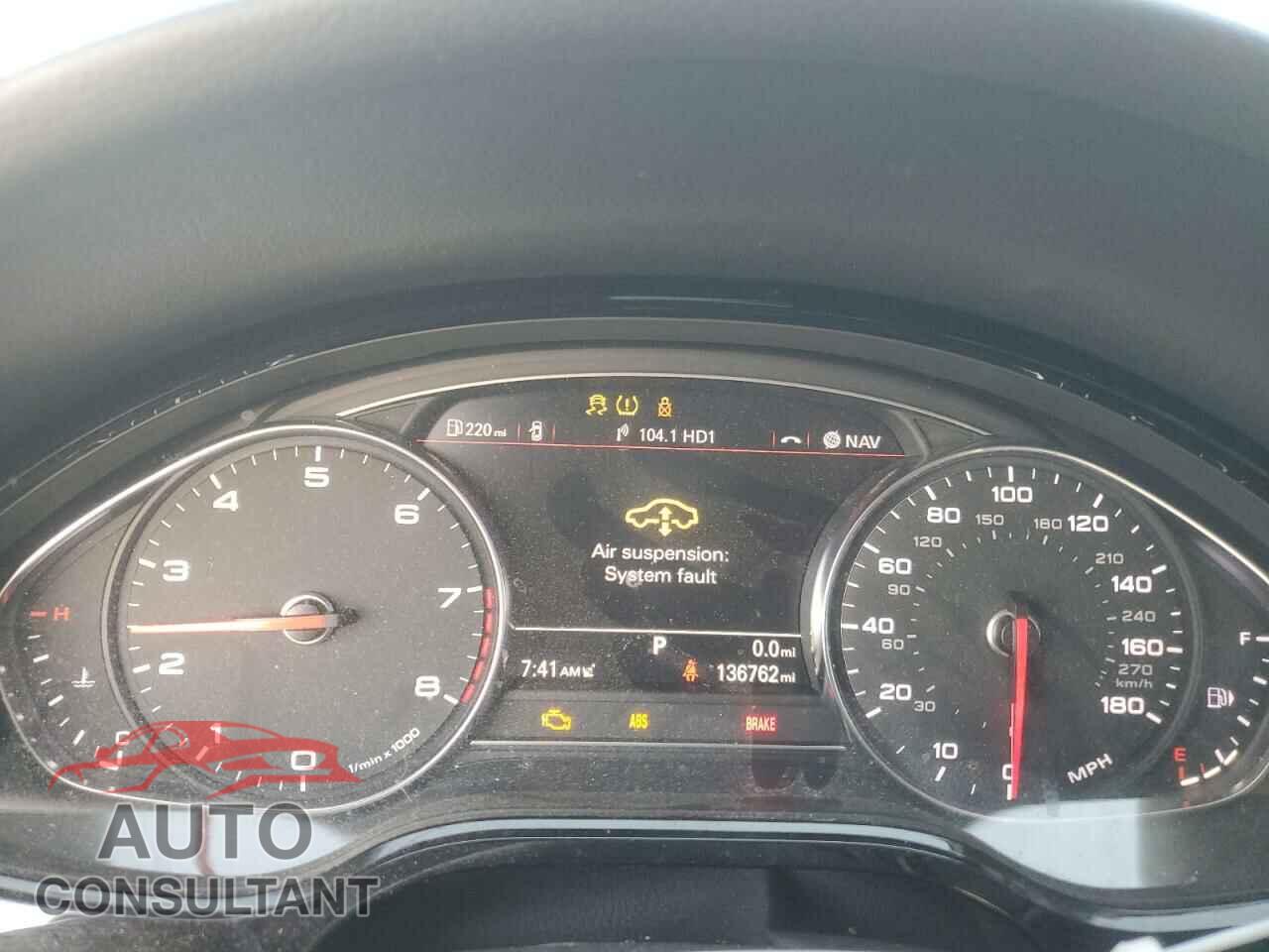 AUDI A8 2012 - WAURVAFD3CN001494