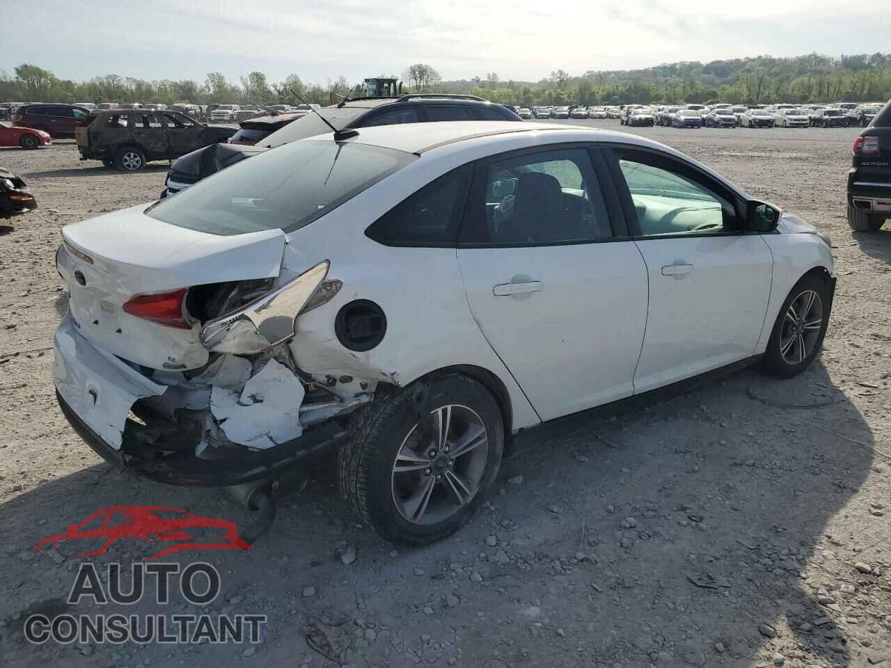 FORD FOCUS 2018 - 1FADP3FE2JL259810