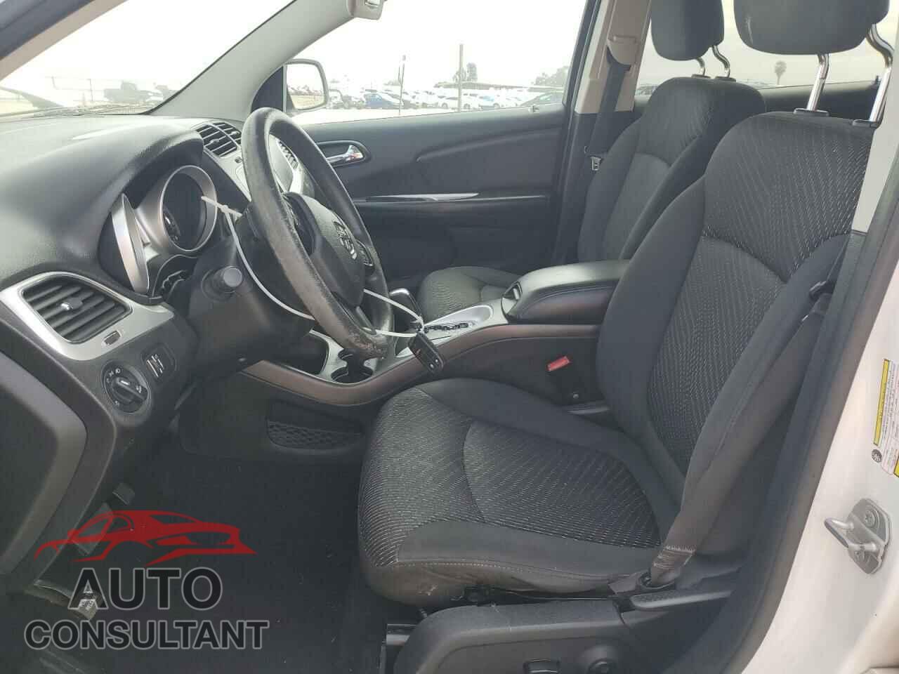 DODGE JOURNEY 2015 - 3C4PDCBG2FT743026