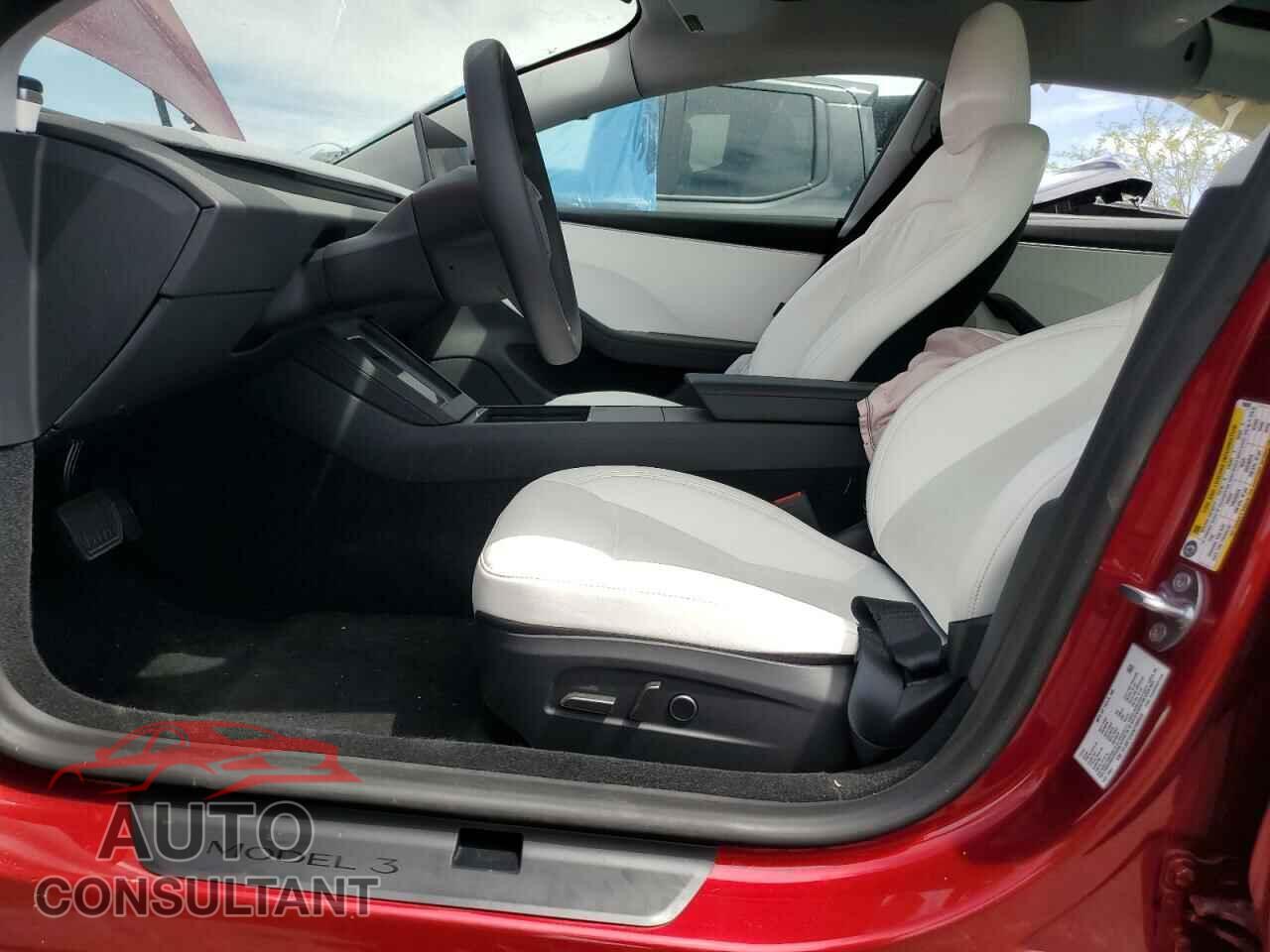 TESLA MODEL 3 2025 - 5YJ3E1EA6SF908026