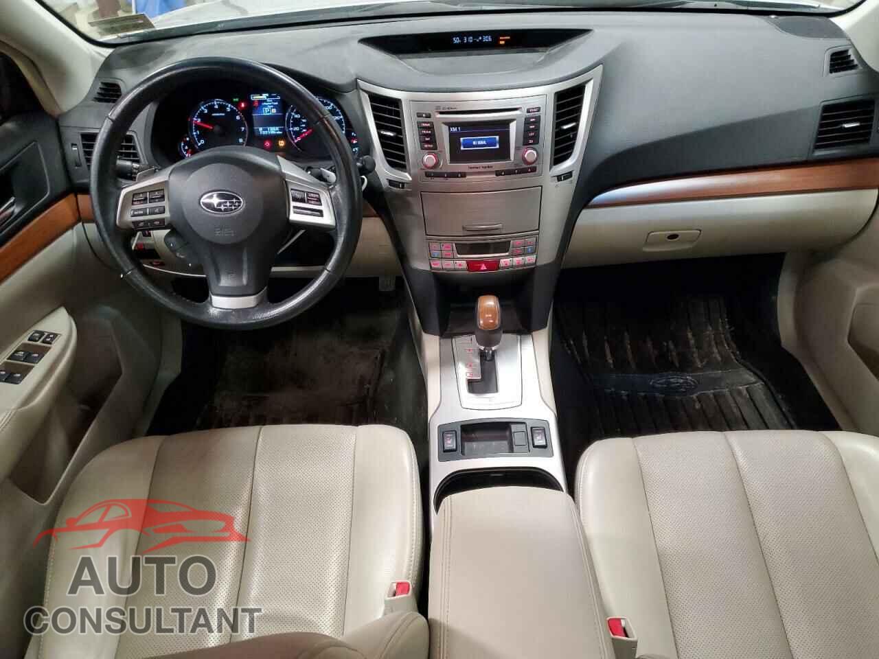 SUBARU OUTBACK 2014 - 4S4BRBLC8E3301844