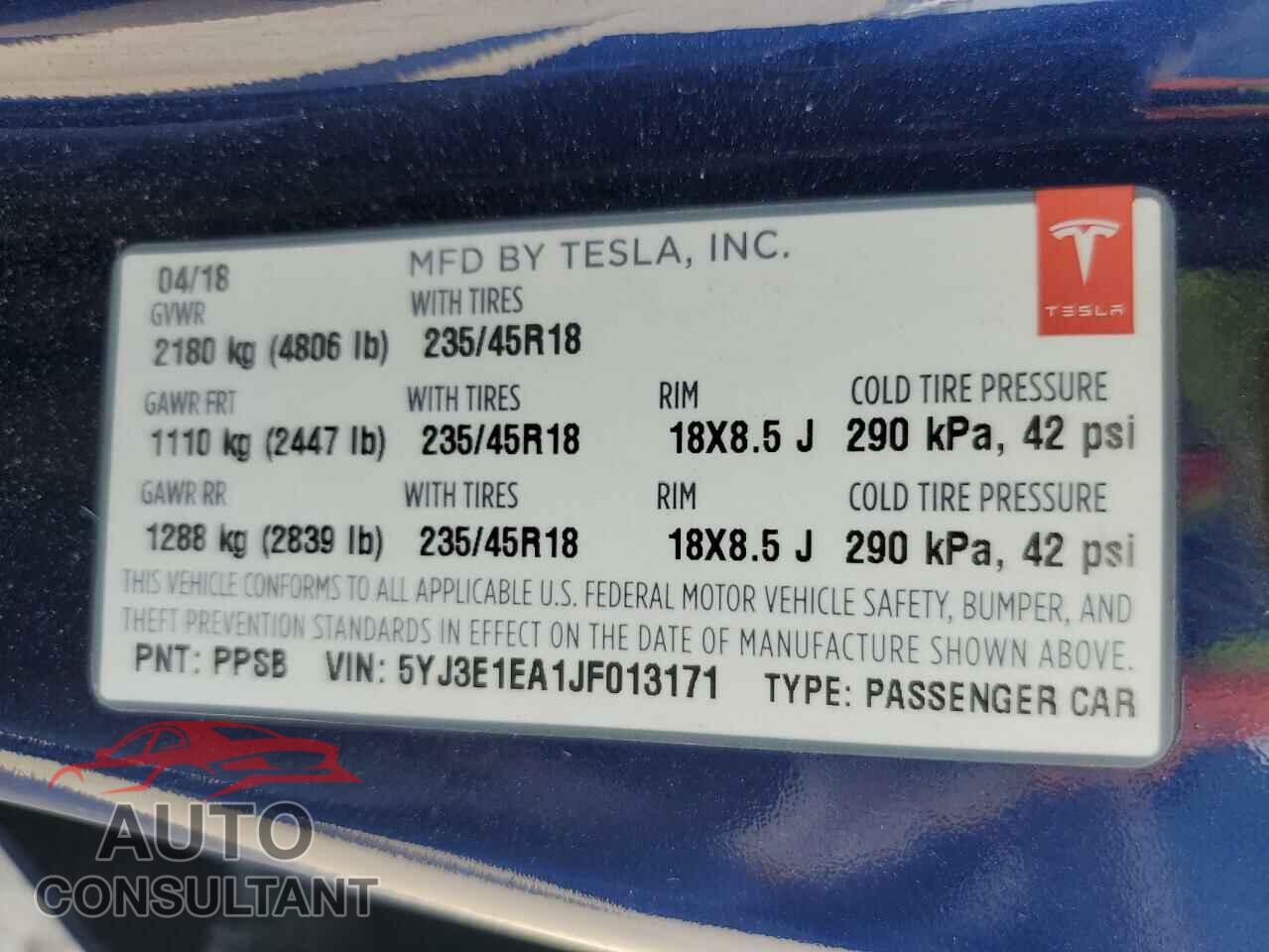 TESLA MODEL 3 2018 - 5YJ3E1EA1JF013171