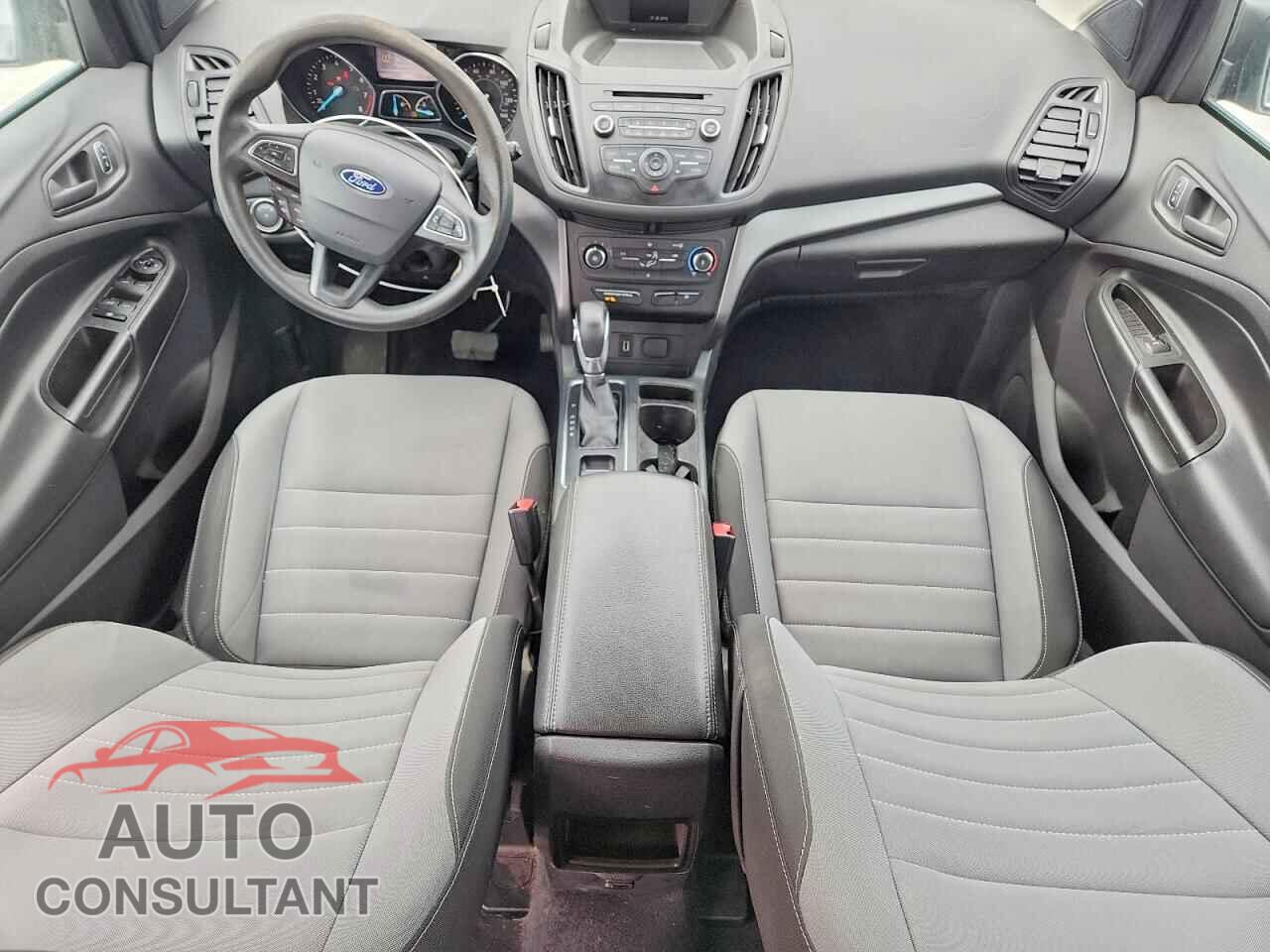 FORD ESCAPE 2017 - 1FMCU0F72HUB60192